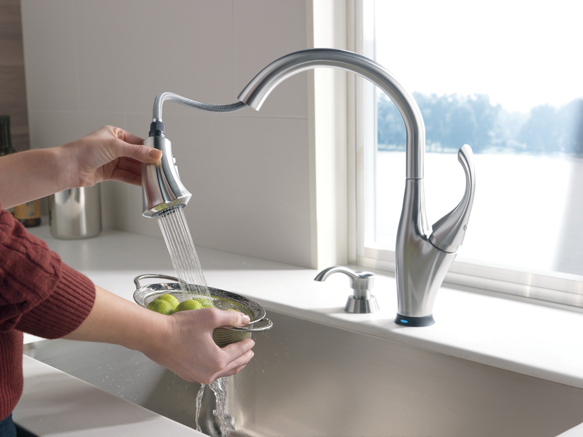 Delta DeLuca™ Soap / Lotion Dispenser