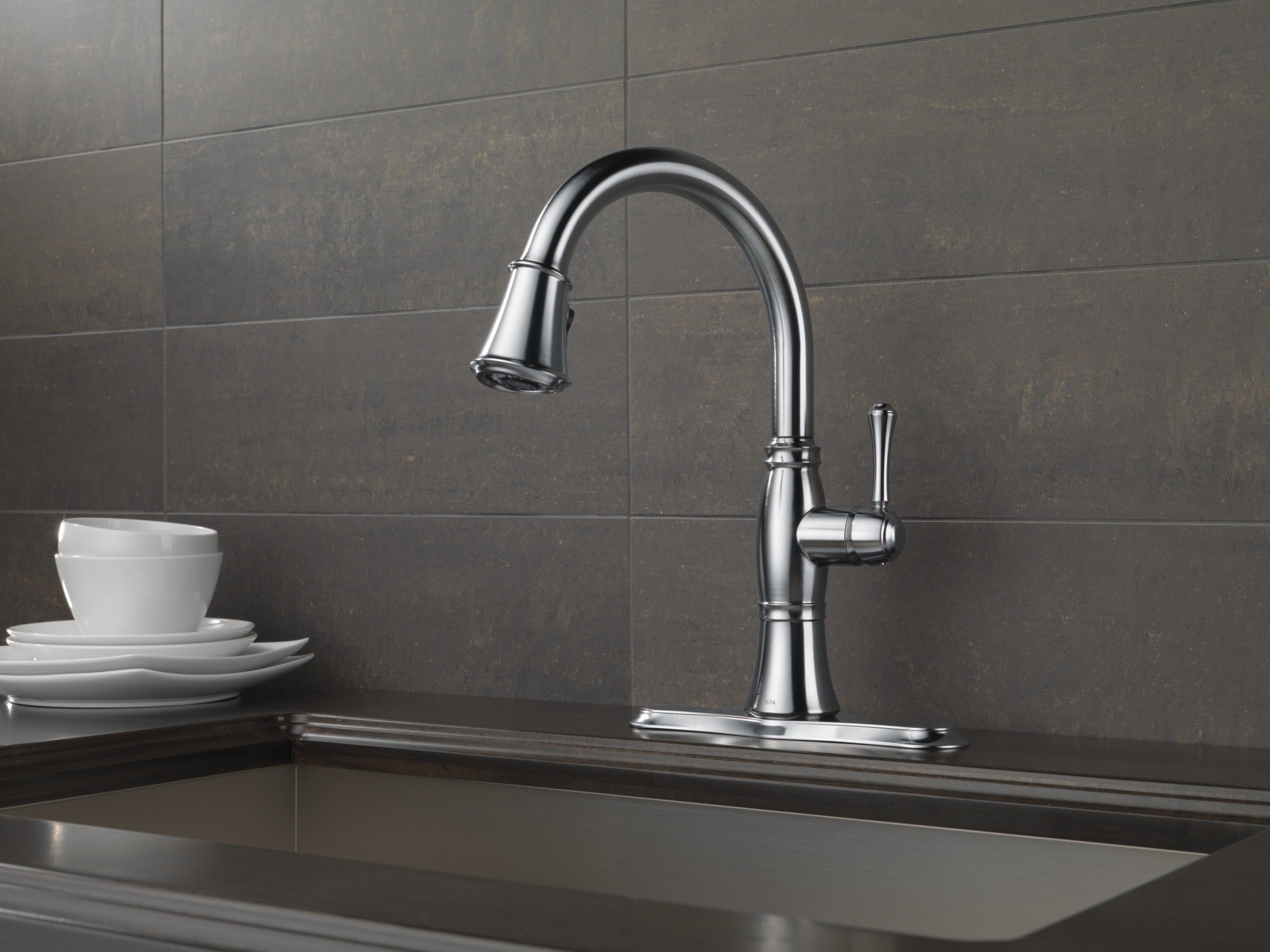 Delta Cassidy® Single Handle Pull-Down Kitchen Faucet