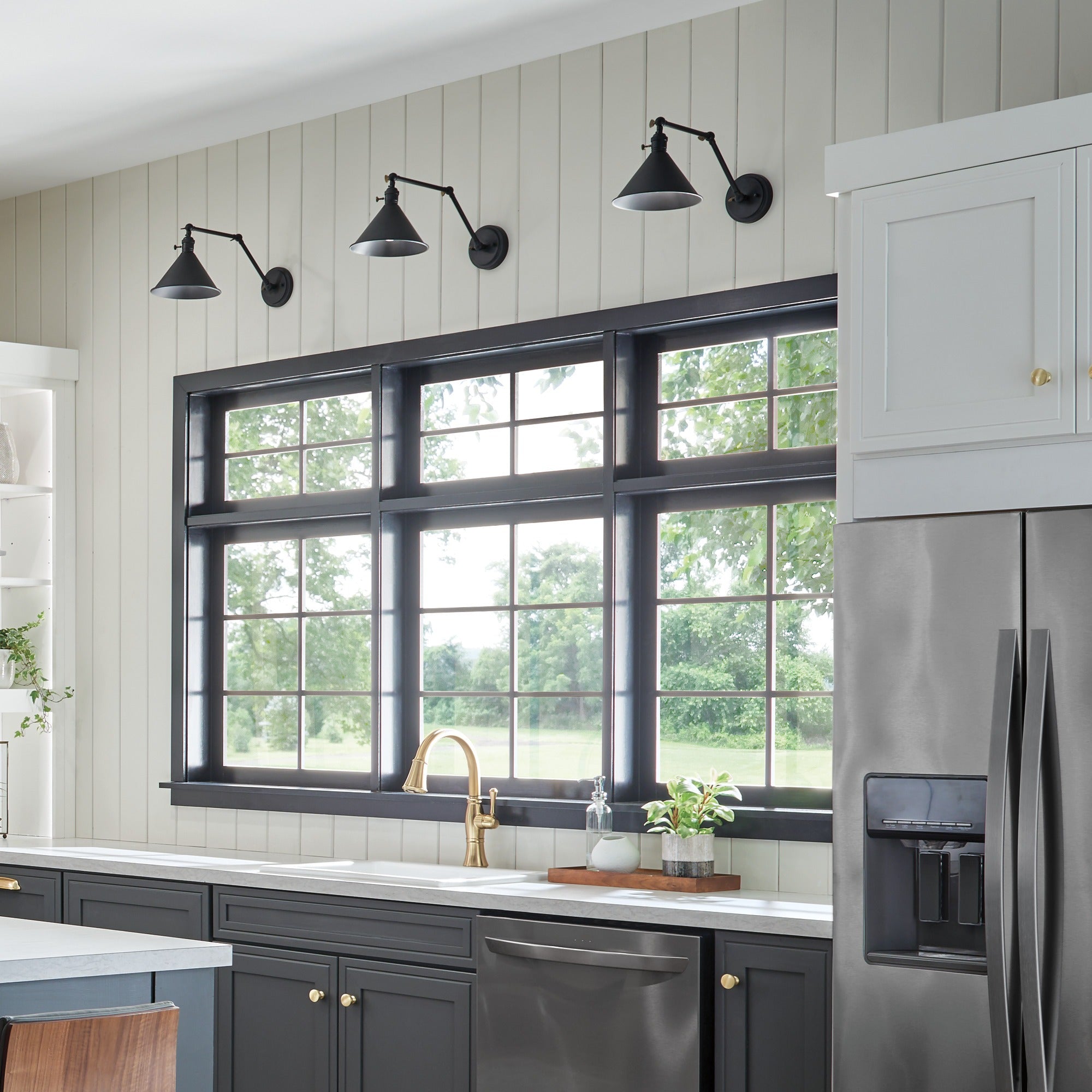 Delta Cassidy® Single Handle Pull-Down Kitchen Faucet