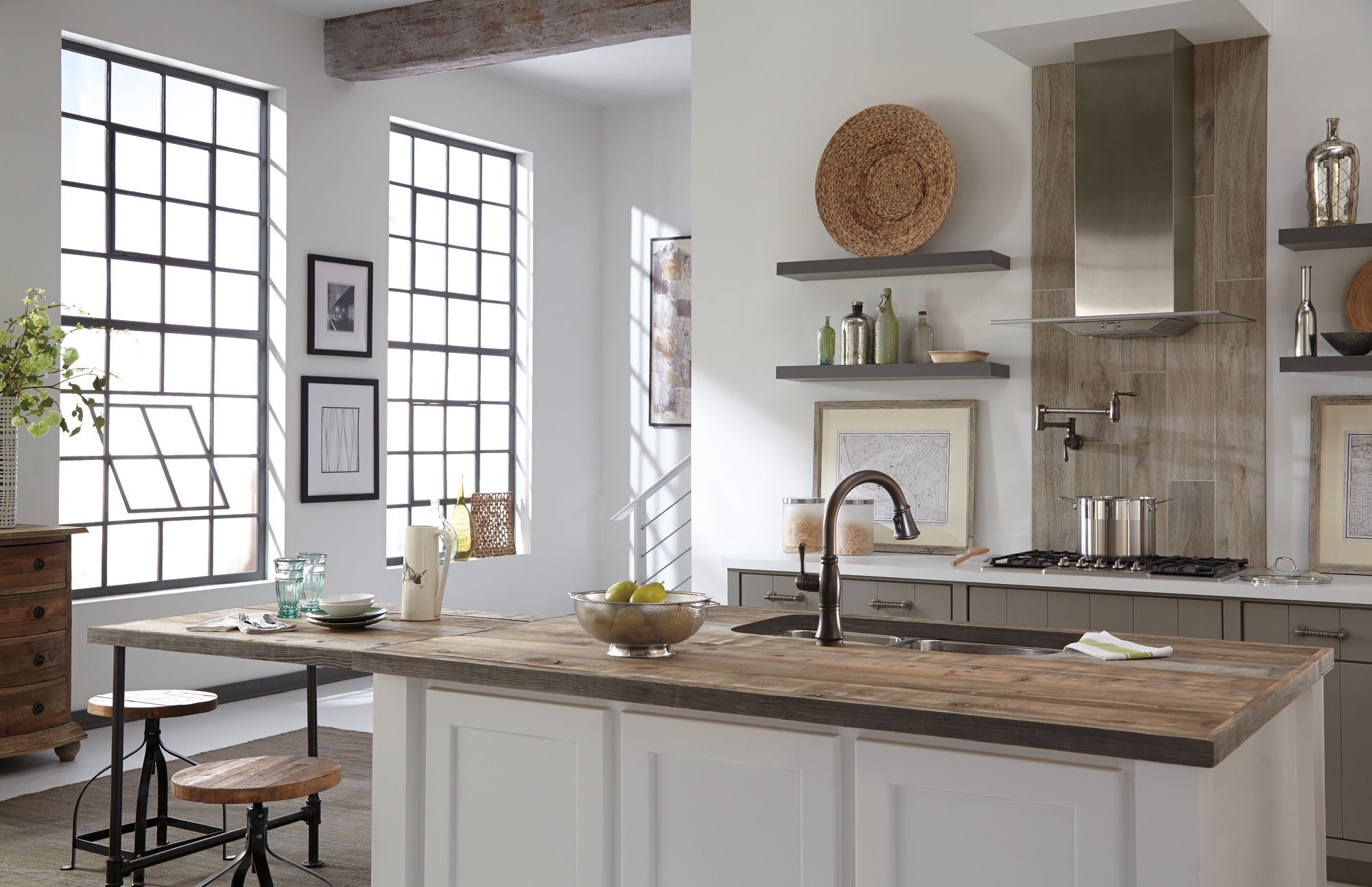 Delta Other Traditional Wall Mount Pot Filler