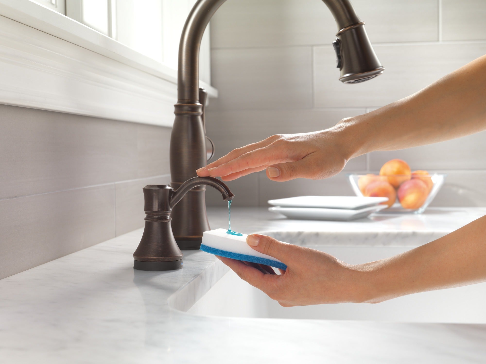 Delta Cassidy® Single Handle Pull-Down Kitchen Faucet with Touch<sub>2</sub>O® and ShieldSpray® Technologies