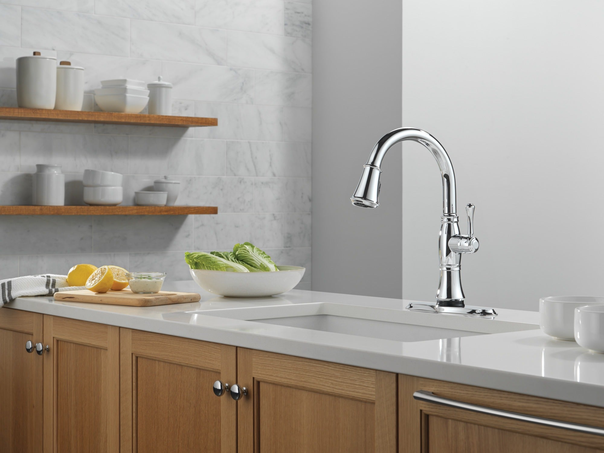 Delta Cassidy® Touch<sub>2</sub>O® Technology Kitchen Faucet with Touchless Technology
