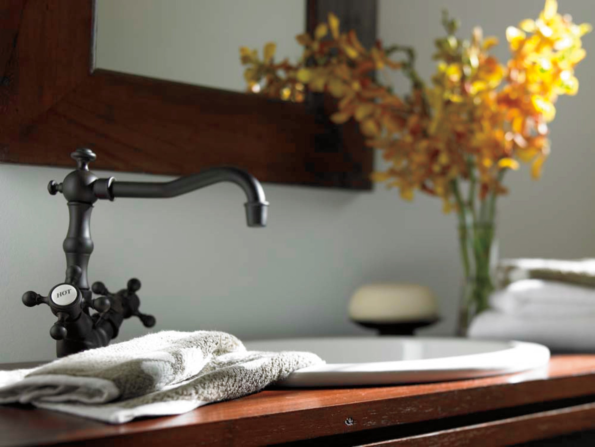 Newport Brass Chesterfield® Single Hole Lavatory Faucet