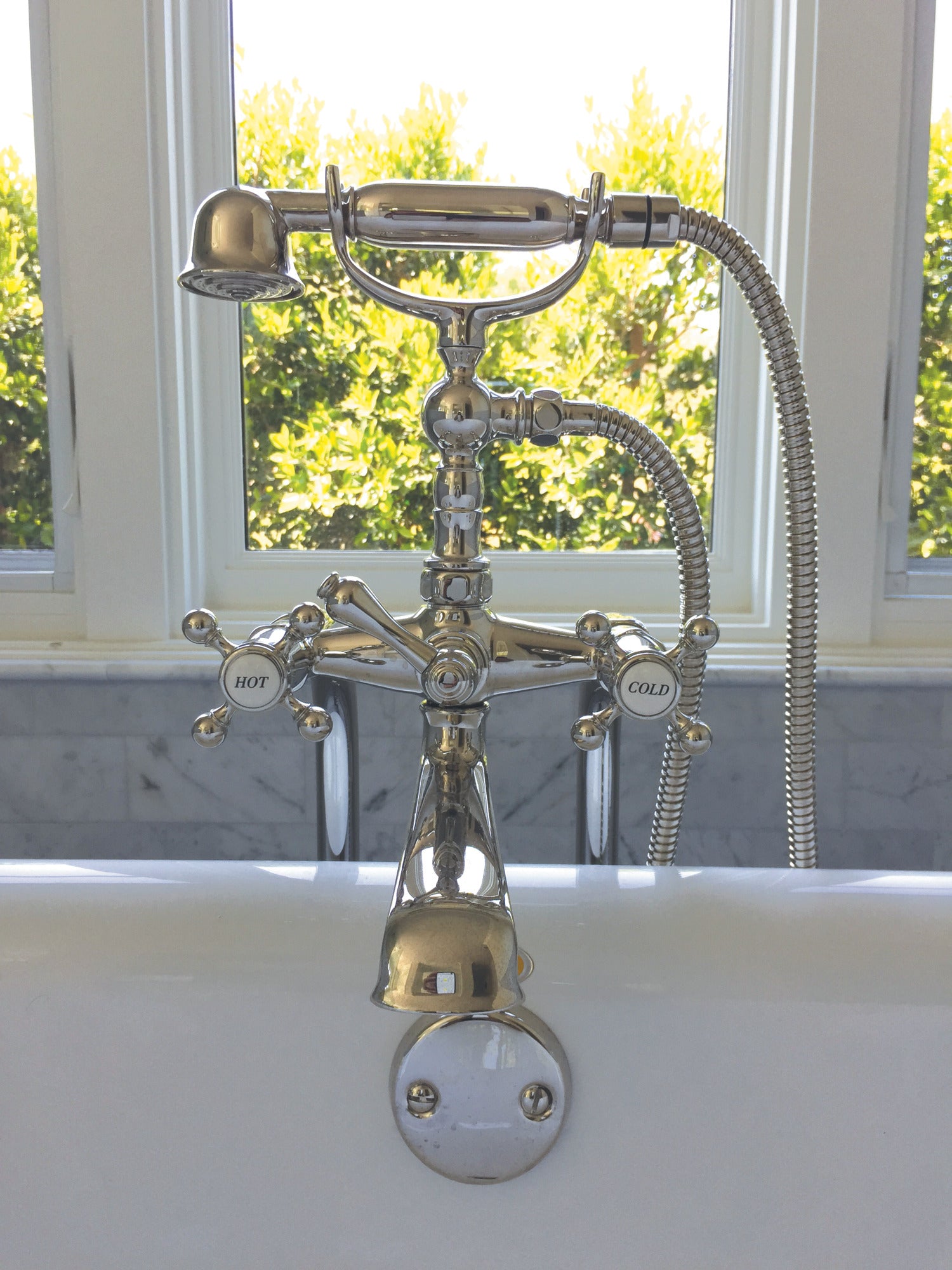 Newport Brass Chesterfield® Exposed Tub & Hand Shower Set - Deck Mount