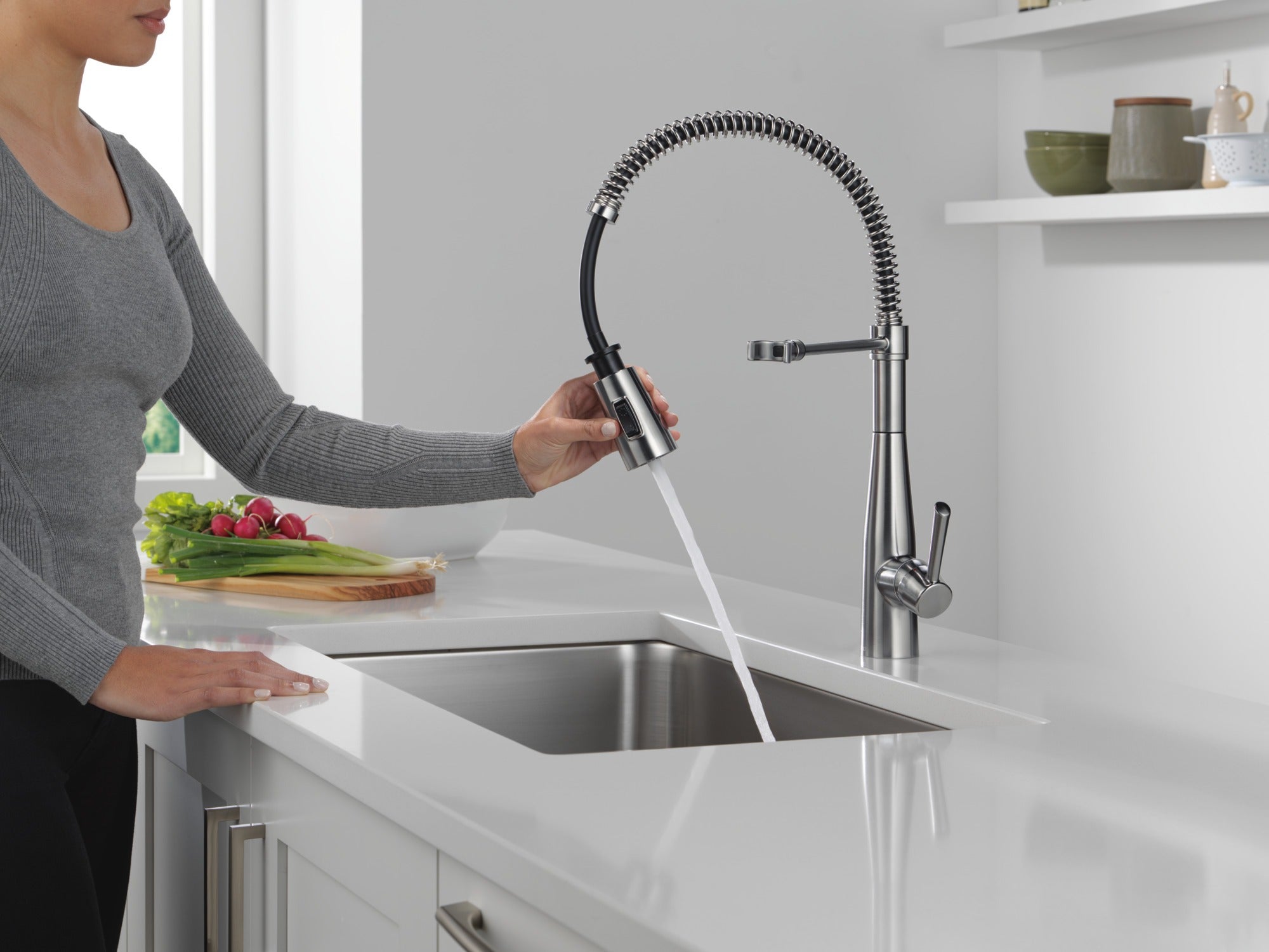 Delta Essa® Single-Handle Pull-Down Spring Kitchen Faucet