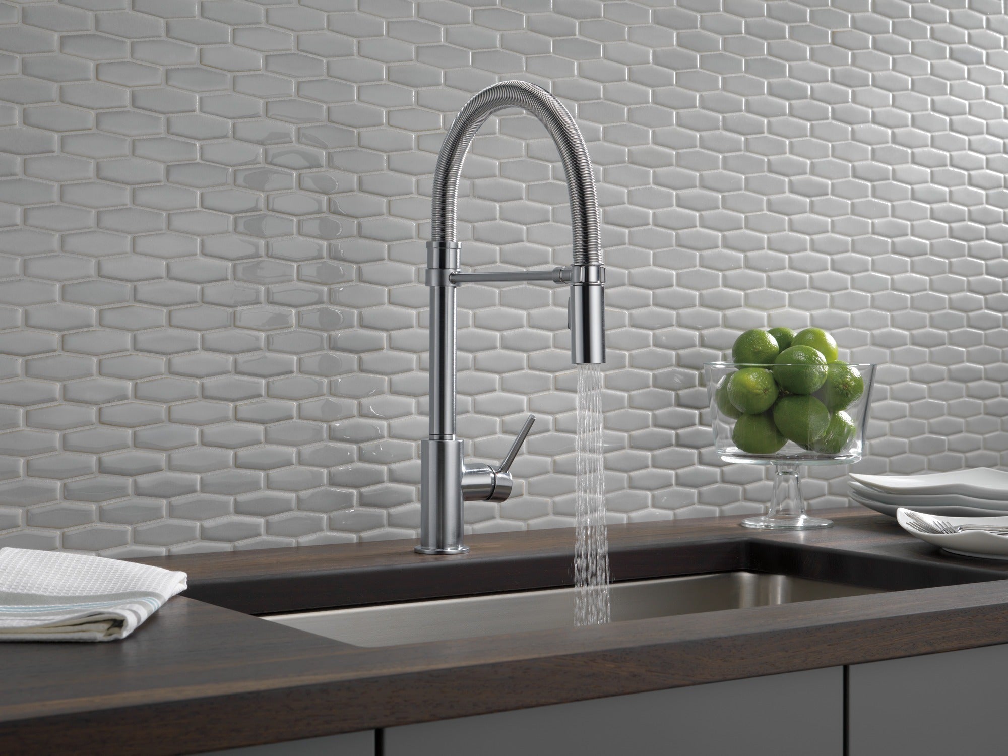 Delta Trinsic® Single-Handle Pull-Down Spring Kitchen Faucet