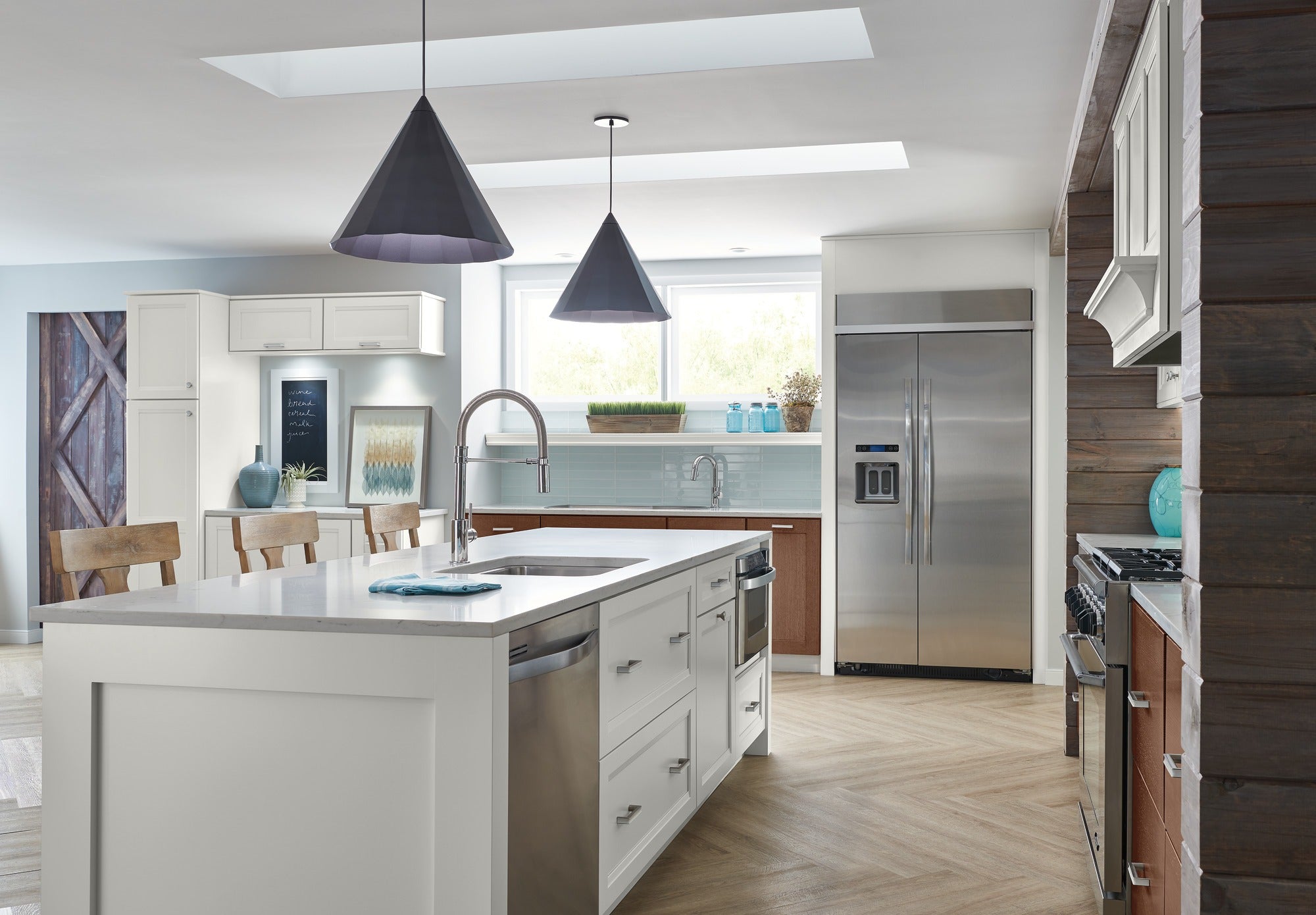 Delta Trinsic® Single-Handle Pull-Down Spring Kitchen Faucet