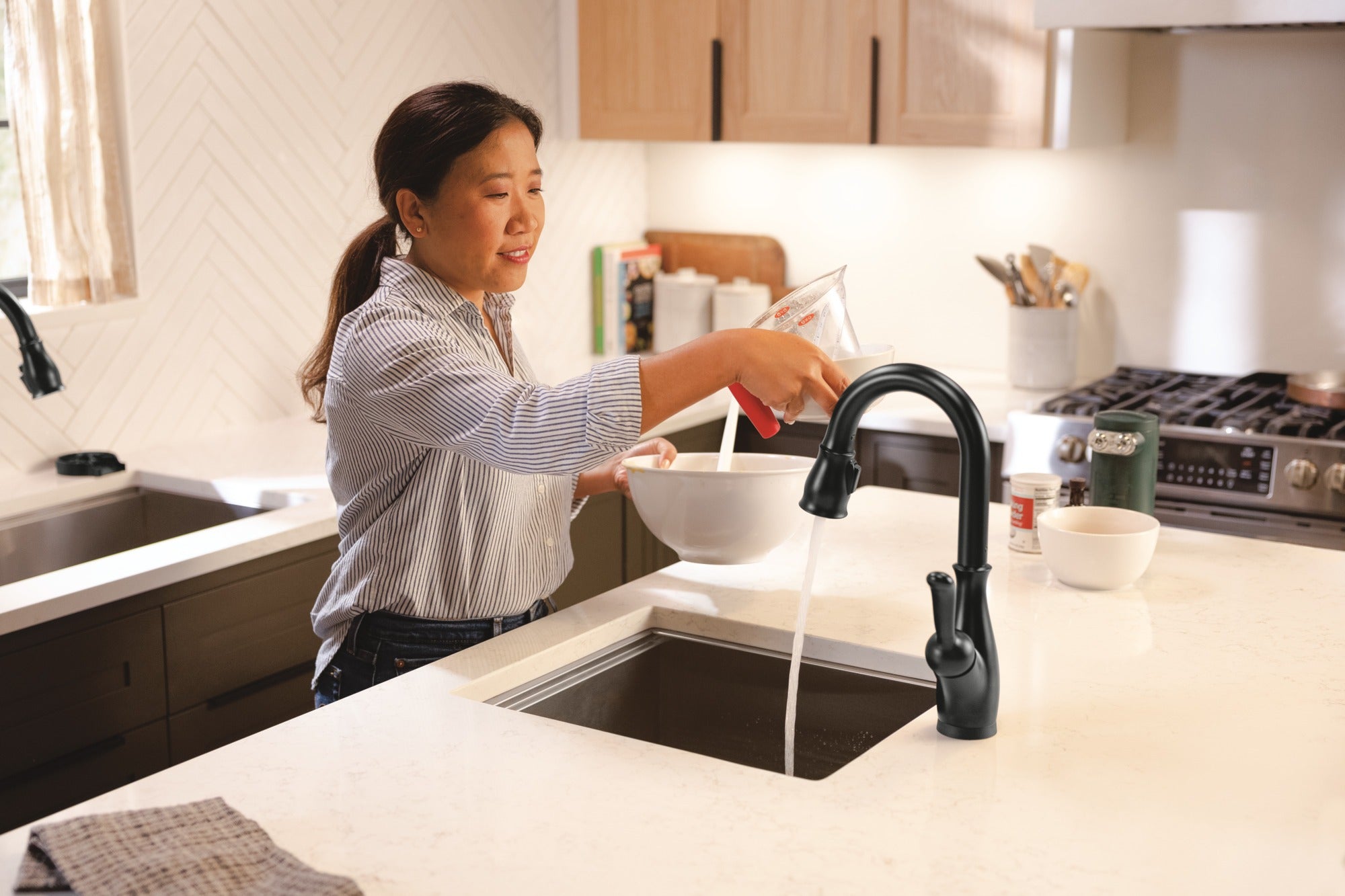 Delta Leland® Touch2O® Bar / Prep Faucet with Touchless Technology