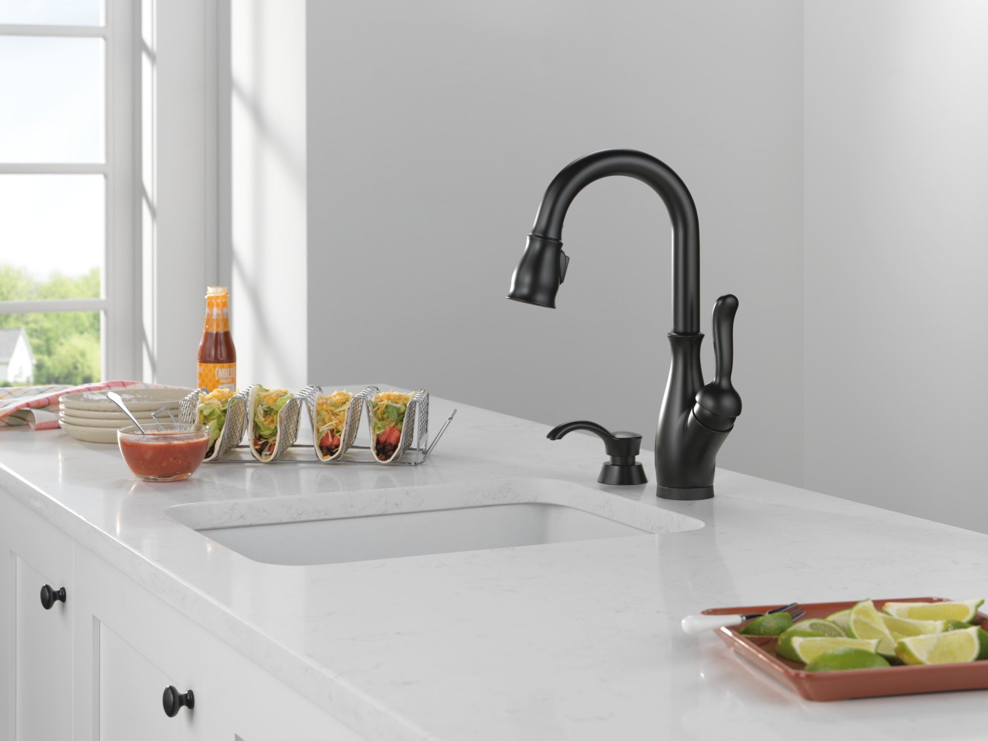 Delta Leland® Touch2O® Bar / Prep Faucet with Touchless Technology