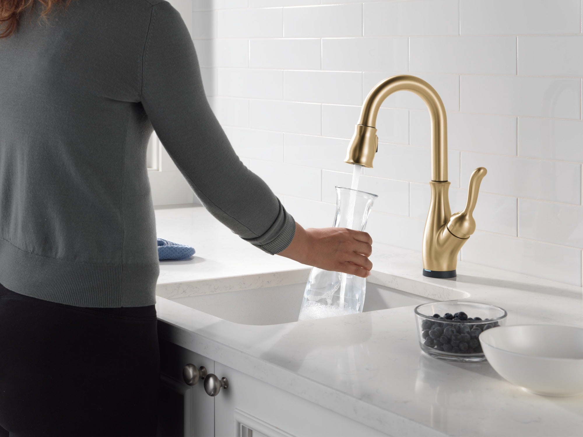 Delta Leland® Touch2O® Bar / Prep Faucet with Touchless Technology