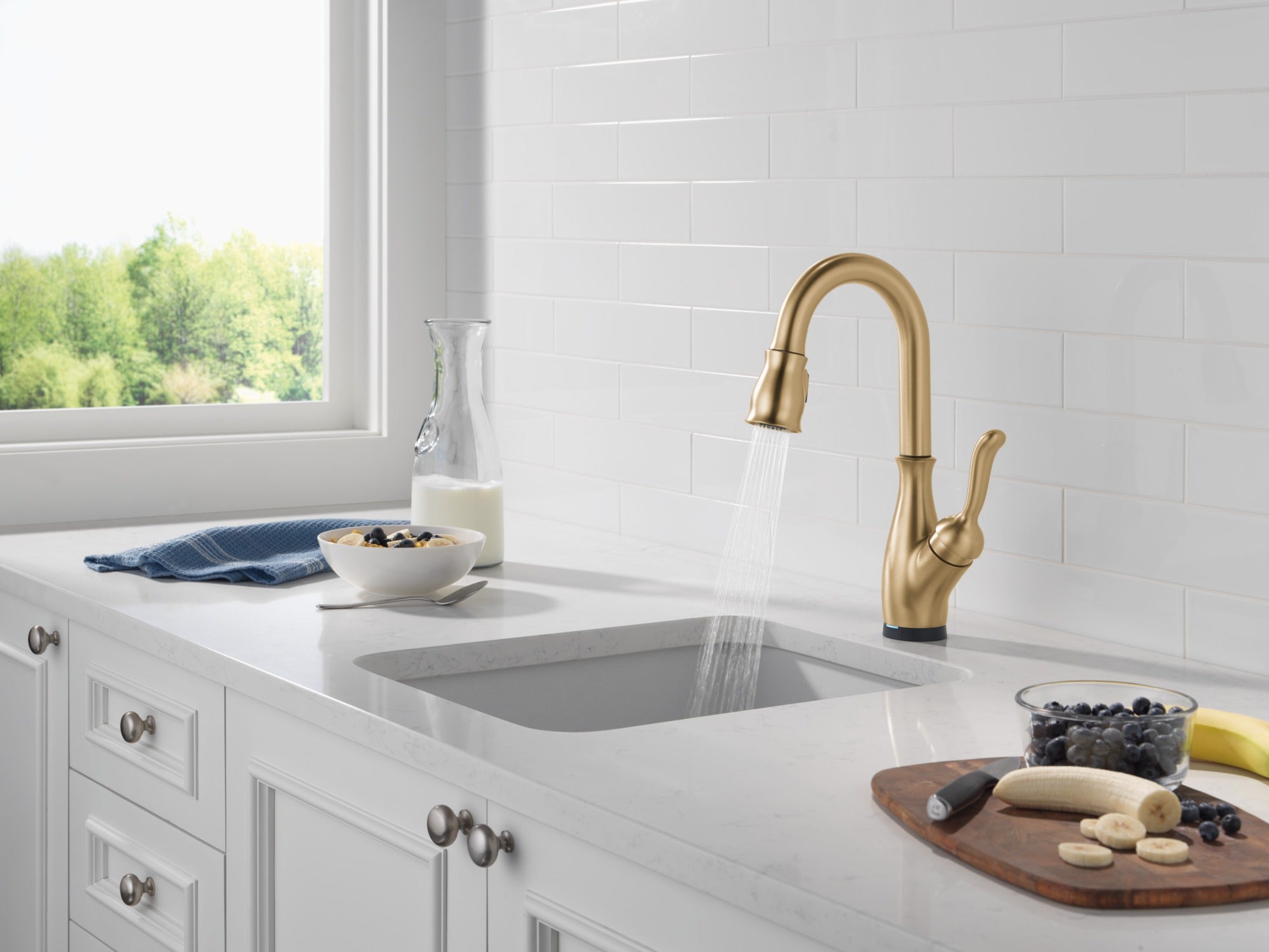 Delta Leland® Touch2O® Bar / Prep Faucet with Touchless Technology