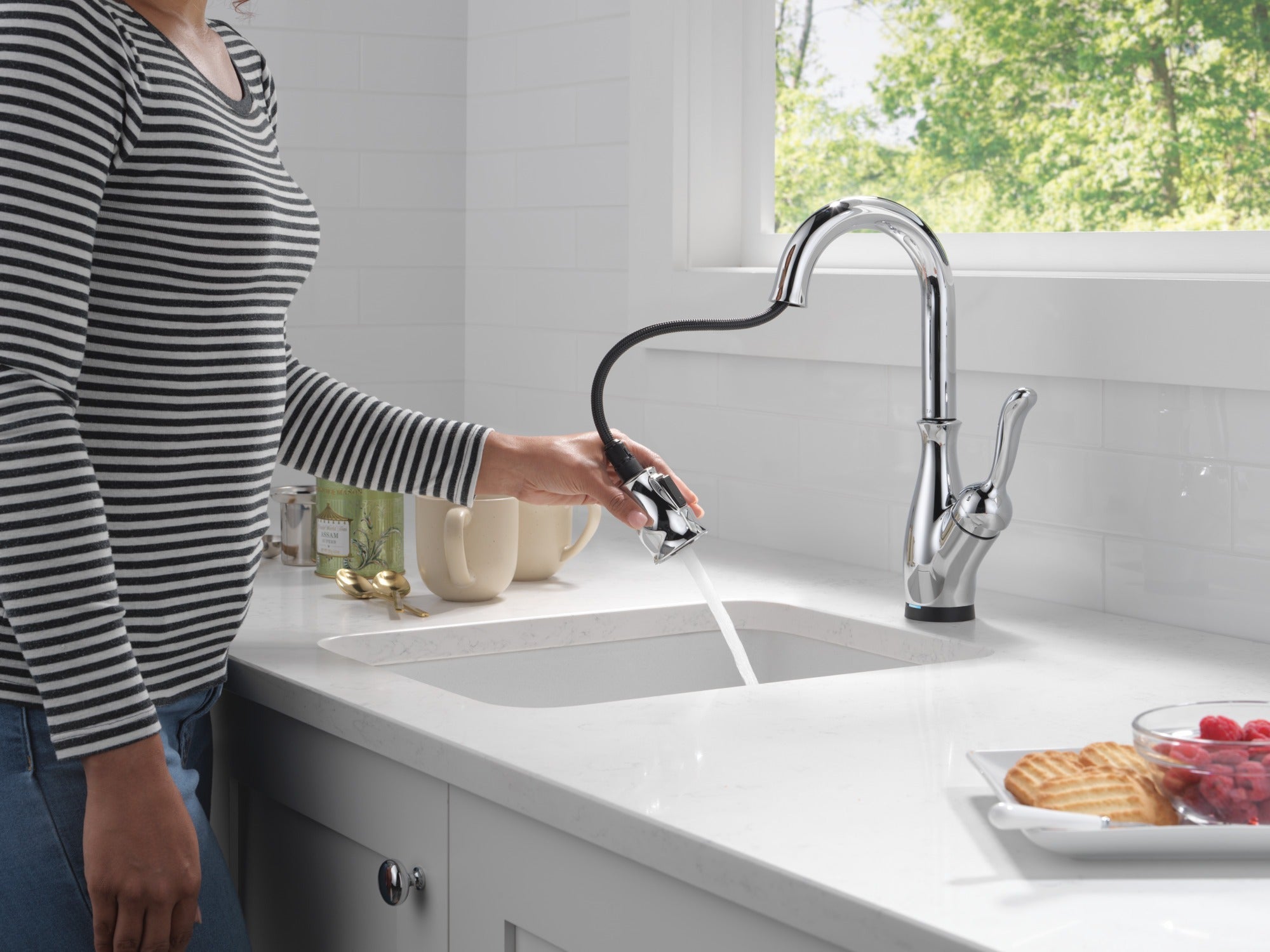 Delta Leland® Touch2O® Bar / Prep Faucet with Touchless Technology