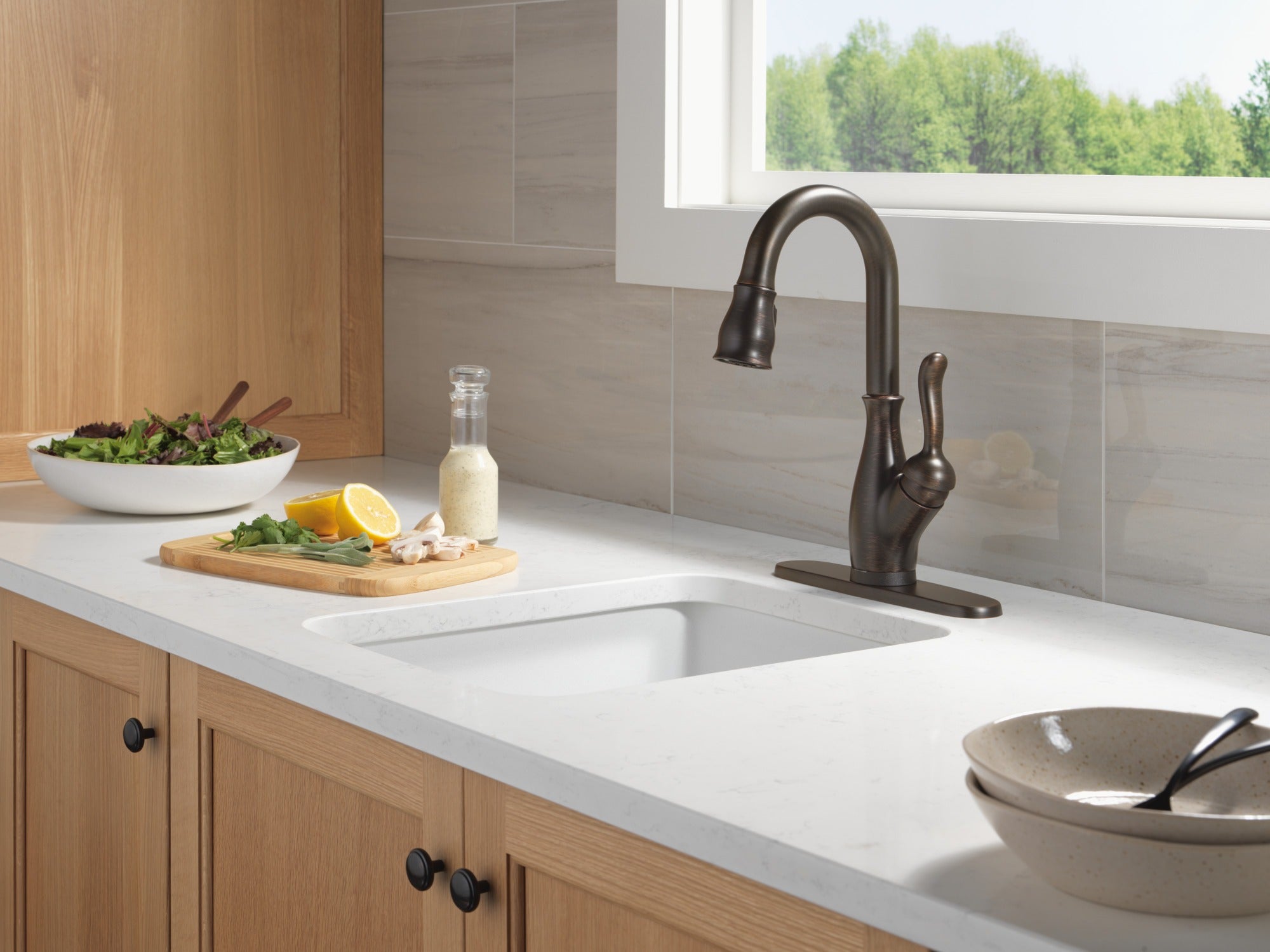 Delta Leland® Touch2O® Bar / Prep Faucet with Touchless Technology
