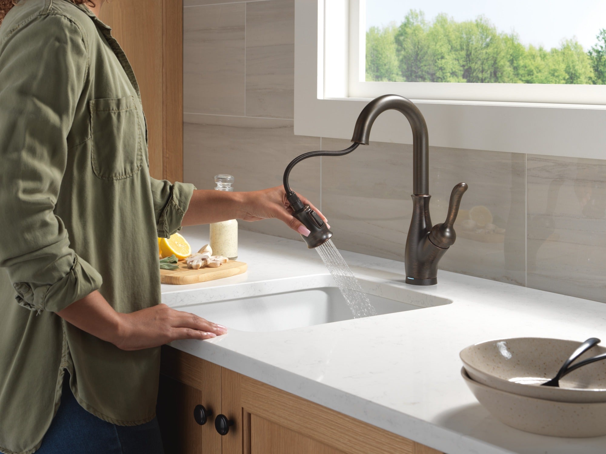 Delta Leland® Touch2O® Bar / Prep Faucet with Touchless Technology
