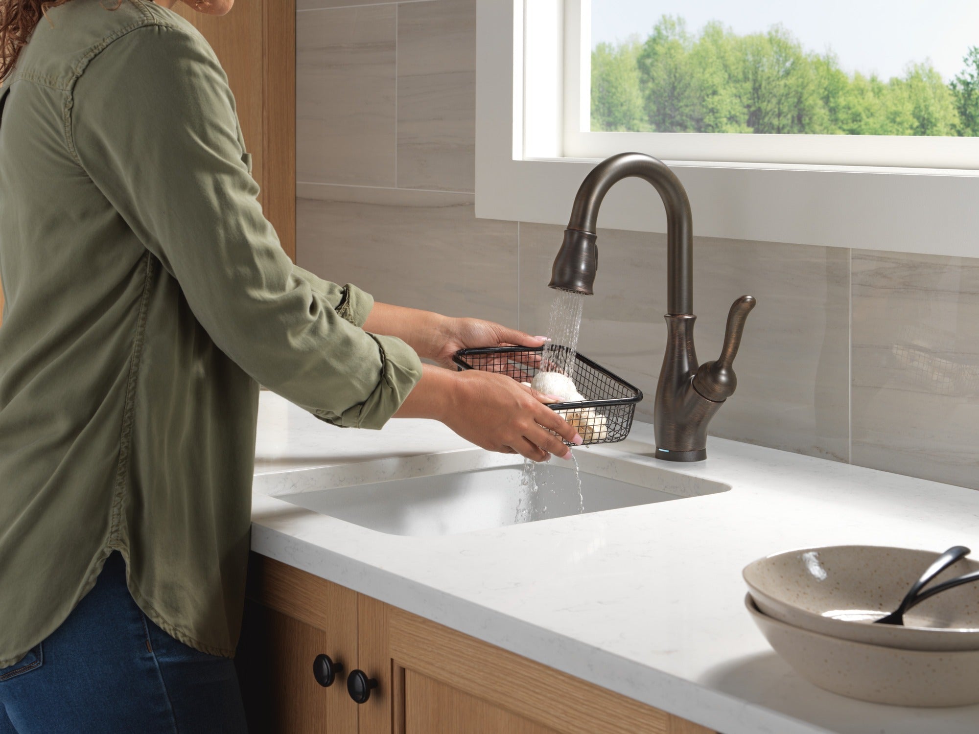 Delta Leland® Touch2O® Bar / Prep Faucet with Touchless Technology