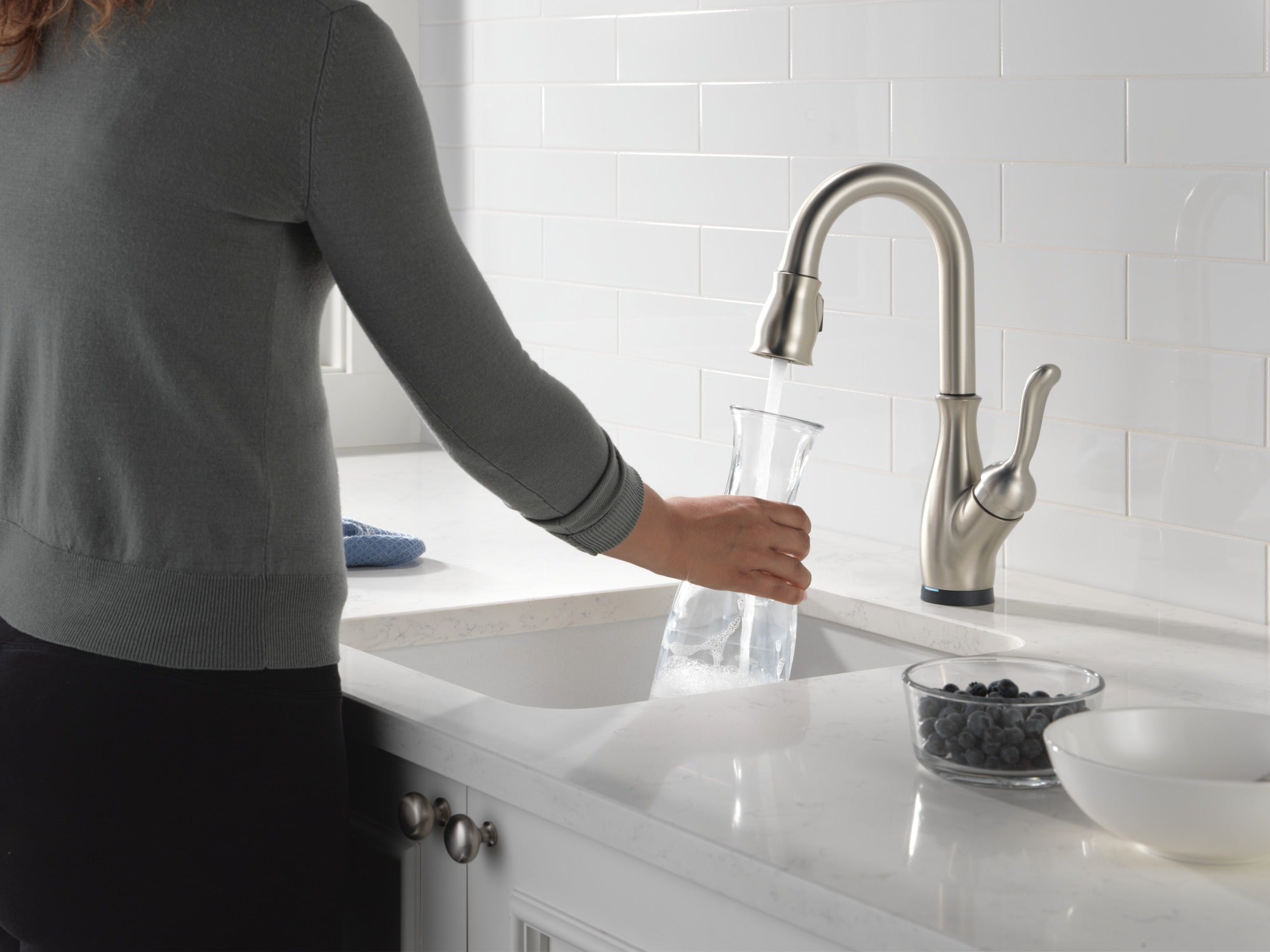 Delta Leland® Touch2O® Bar / Prep Faucet with Touchless Technology