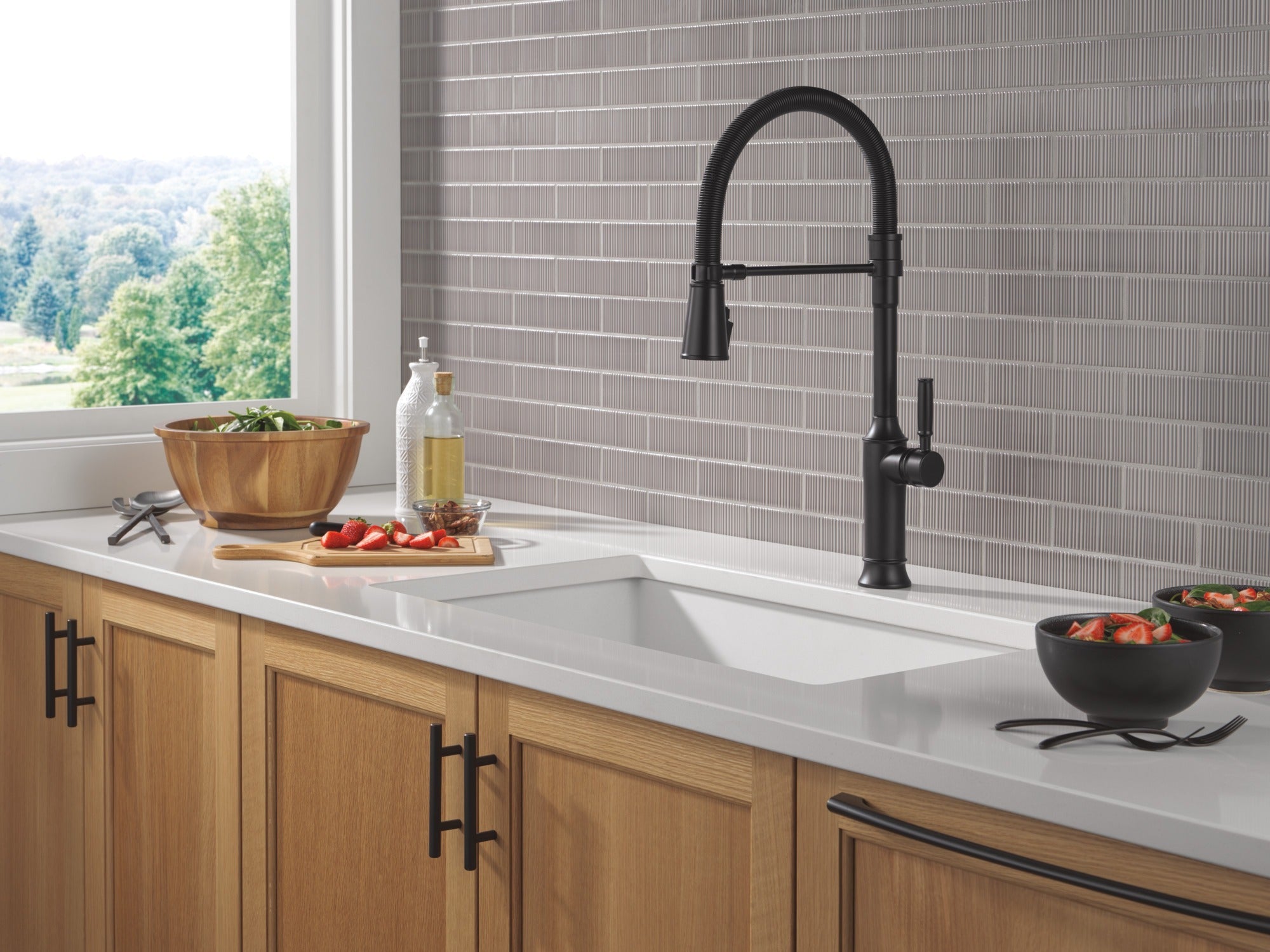 Delta Renaldi™ Single-Handle Pull-Down Spring Kitchen Faucet