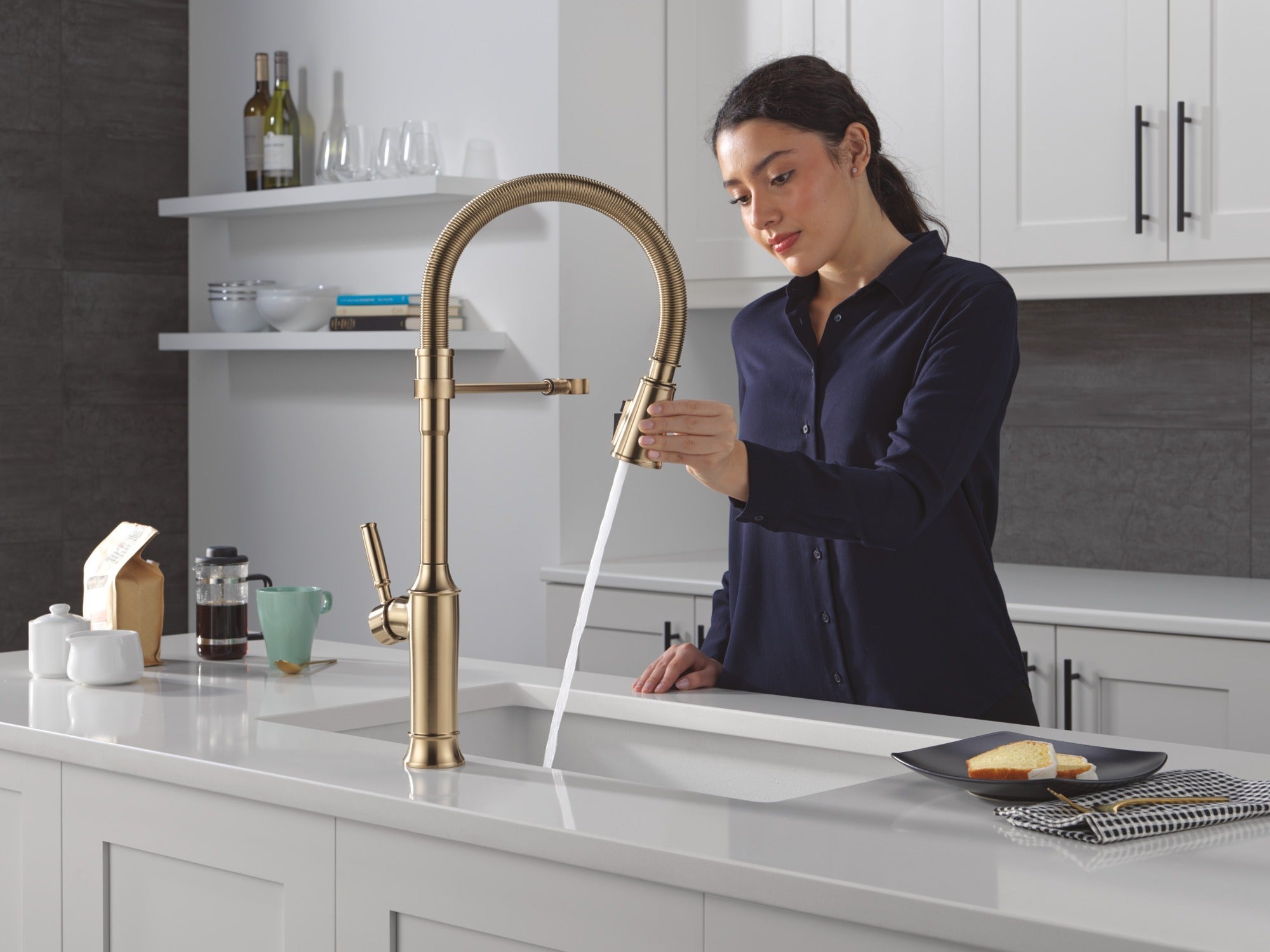 Delta Renaldi™ Single-Handle Pull-Down Spring Kitchen Faucet