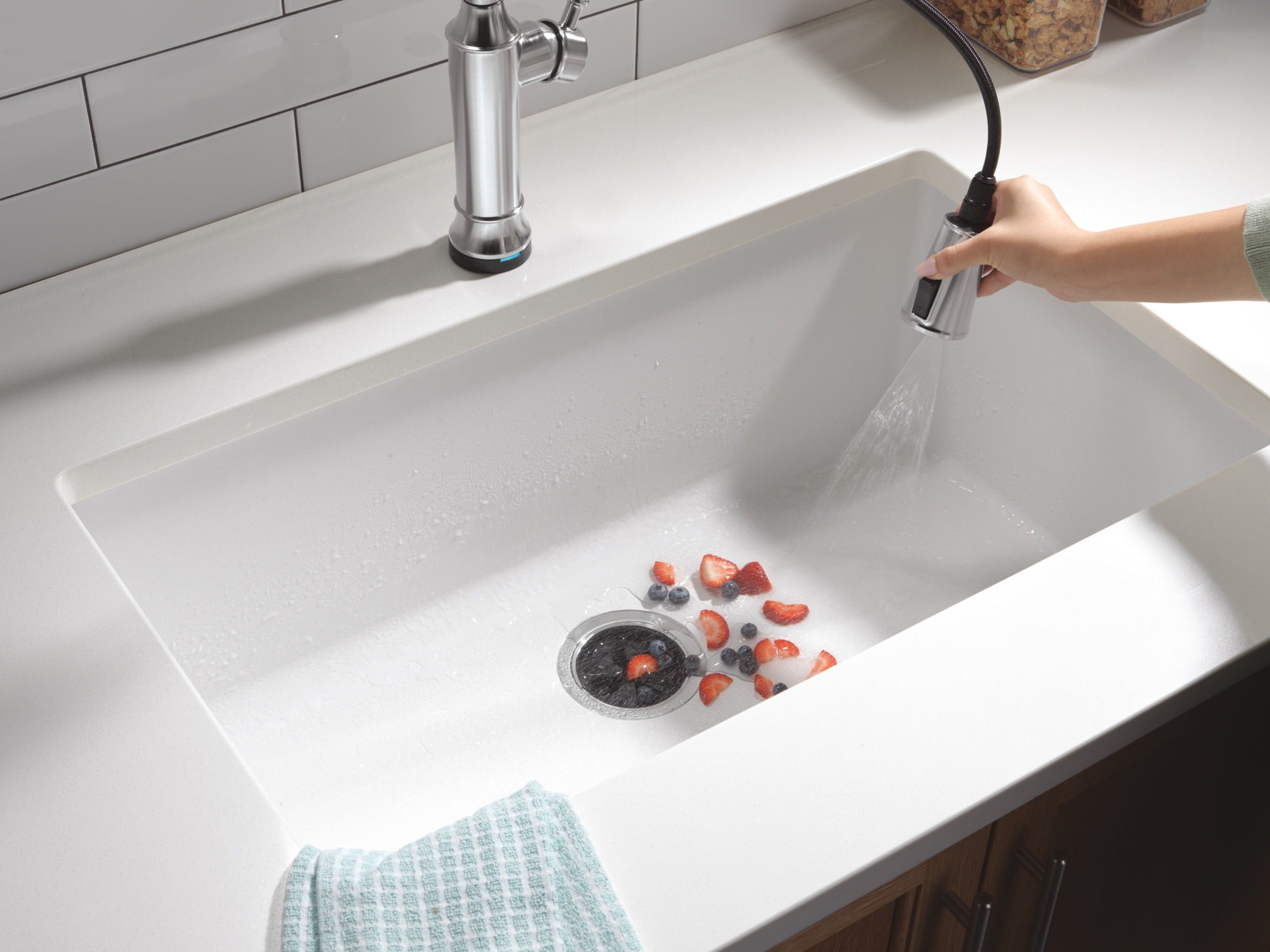 Delta Renaldi™ Touch2O® Technology Kitchen Faucet with Touchless Technology