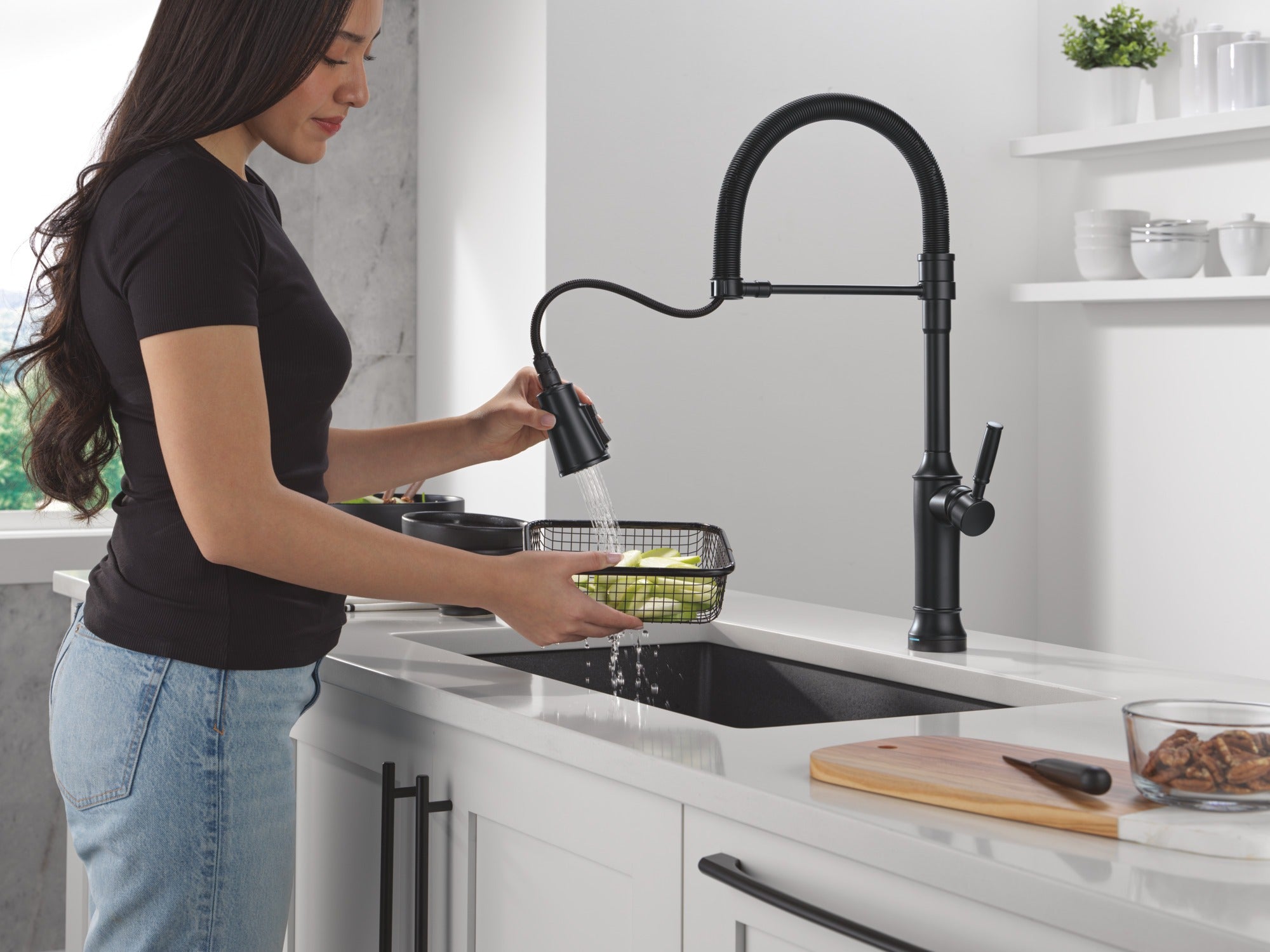 Delta Renaldi™ Touch2O® Technology Kitchen Faucet with Touchless Technology