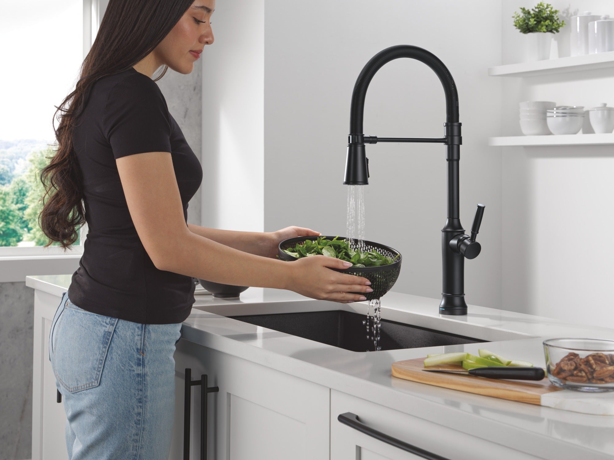 Delta Renaldi™ Touch2O® Technology Kitchen Faucet with Touchless Technology
