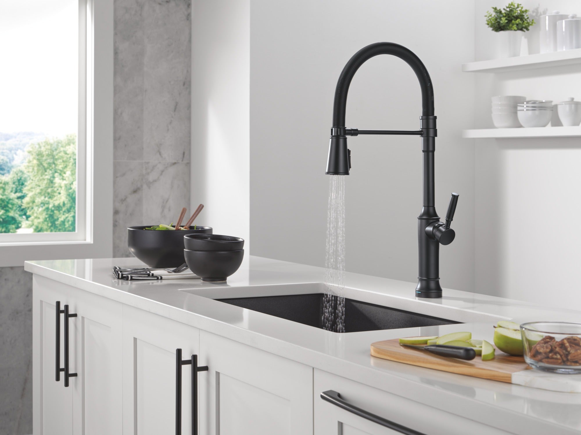 Delta Renaldi™ Touch2O® Technology Kitchen Faucet with Touchless Technology