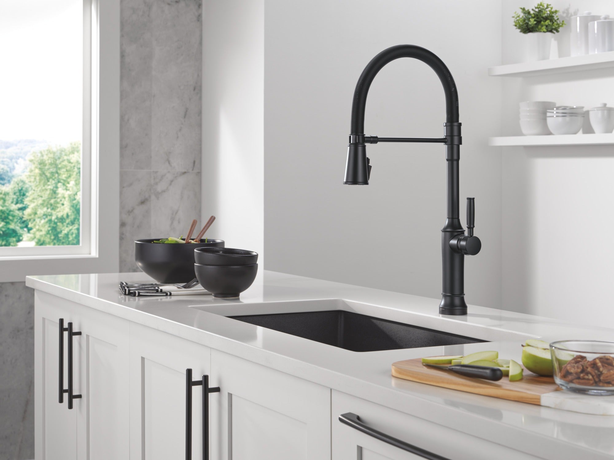 Delta Renaldi™ Touch2O® Technology Kitchen Faucet with Touchless Technology