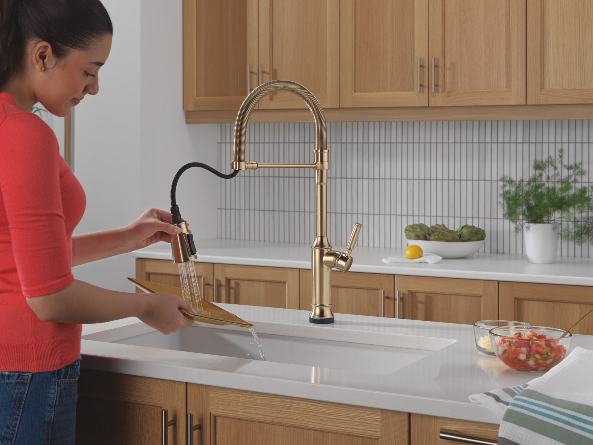 Delta Renaldi™ Touch2O® Technology Kitchen Faucet with Touchless Technology