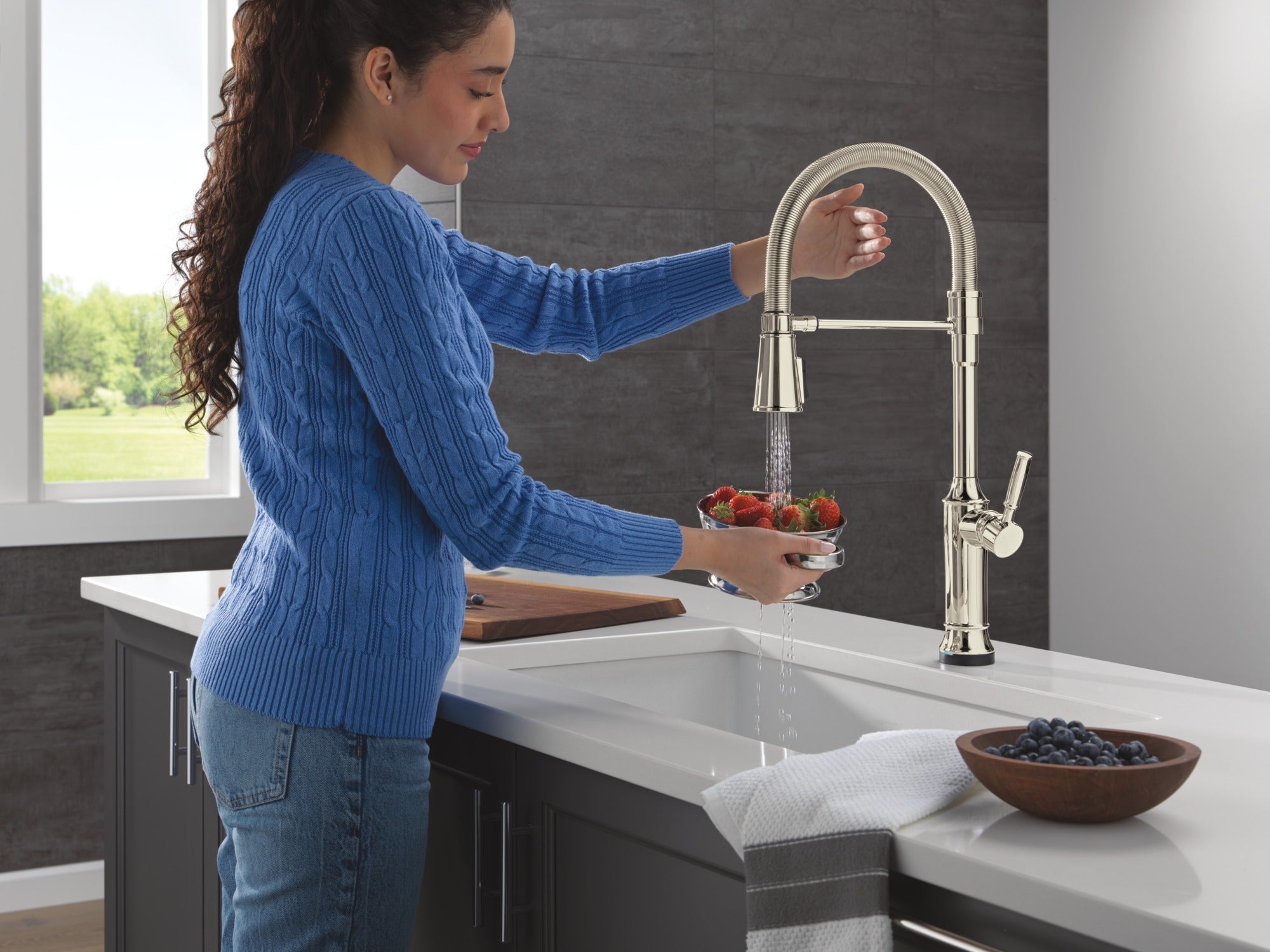 Delta Renaldi™ Touch2O® Technology Kitchen Faucet with Touchless Technology