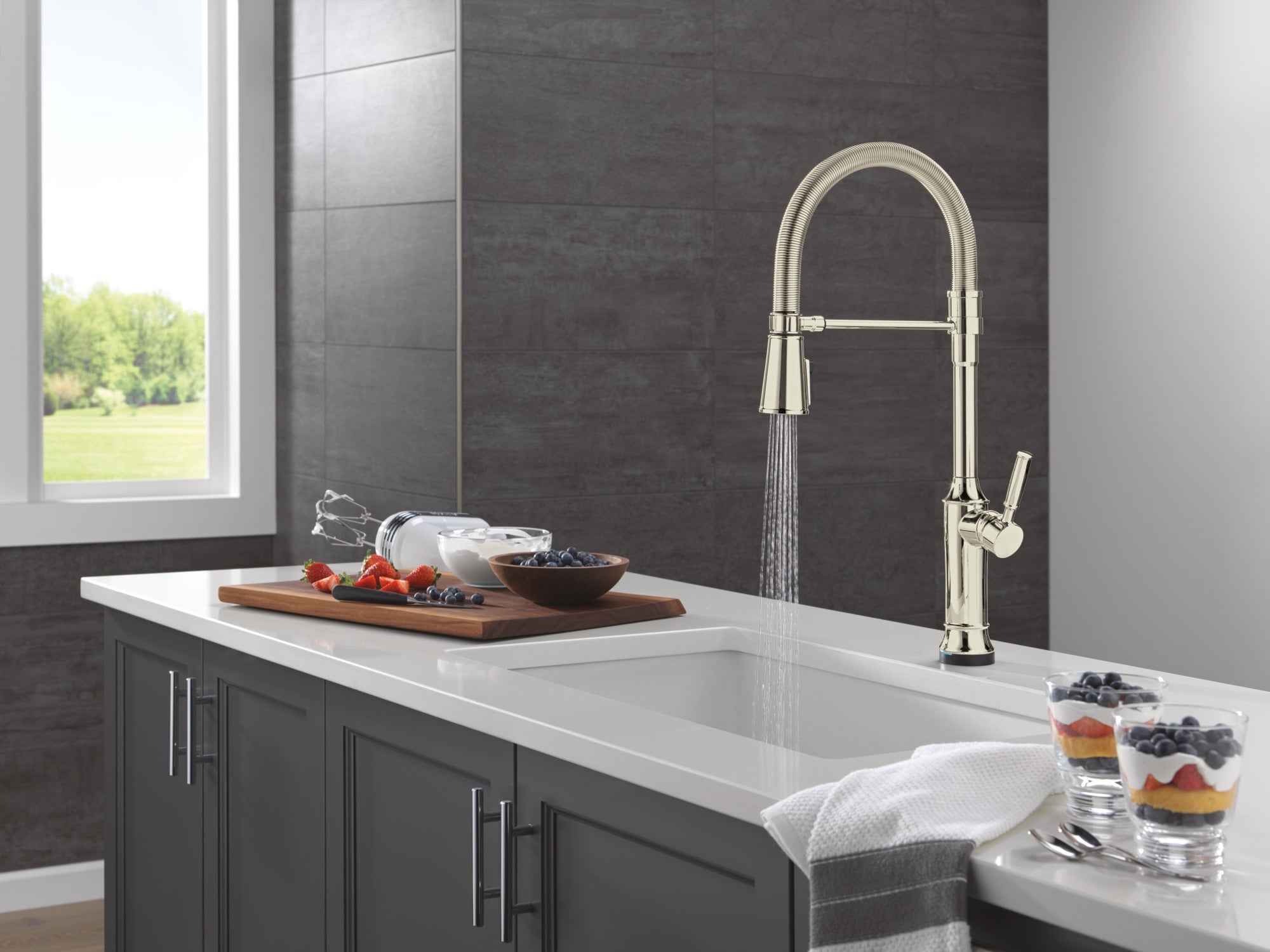 Delta Renaldi™ Touch2O® Technology Kitchen Faucet with Touchless Technology