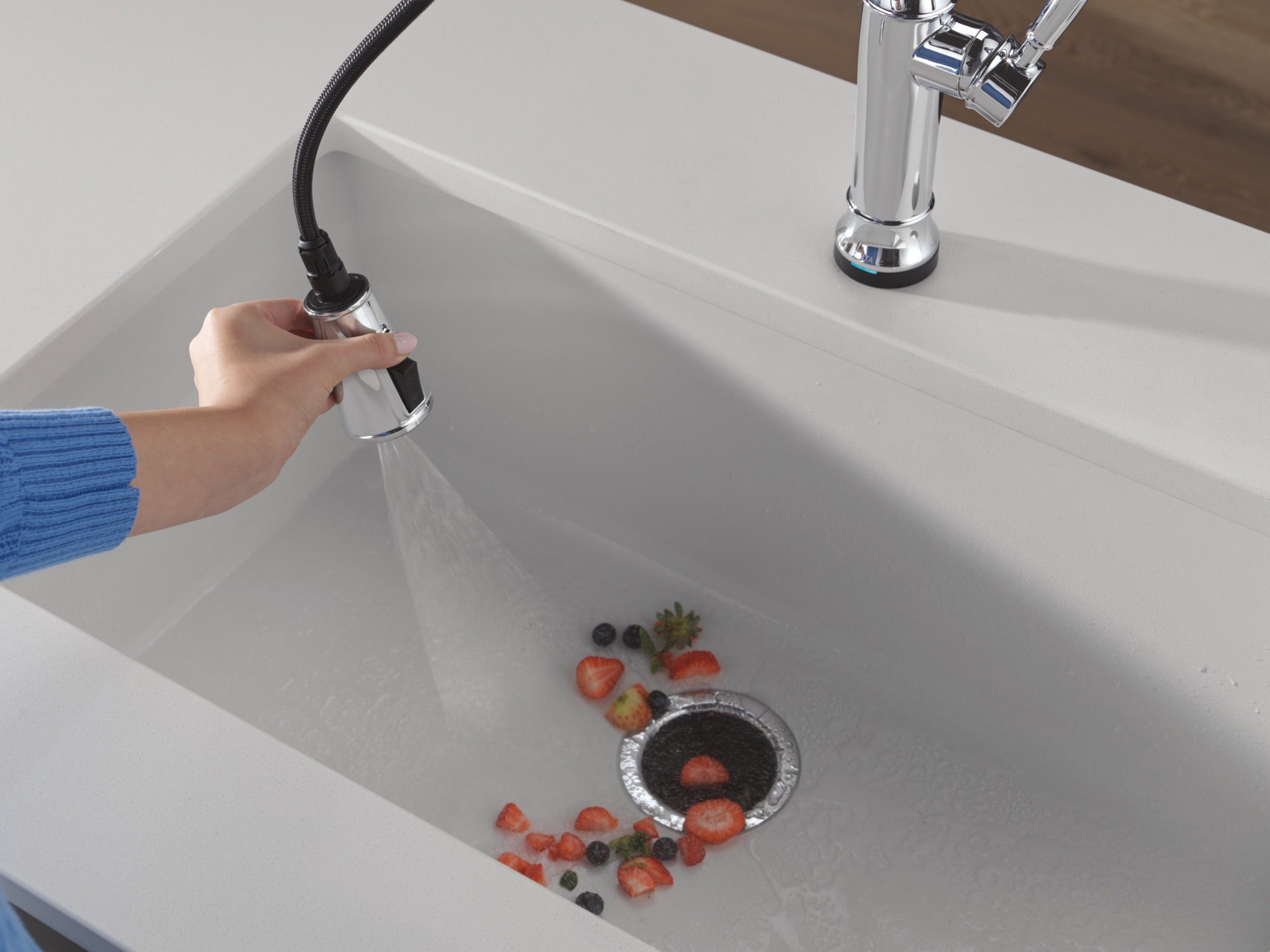 Delta Renaldi™ Touch2O® Technology Kitchen Faucet with Touchless Technology