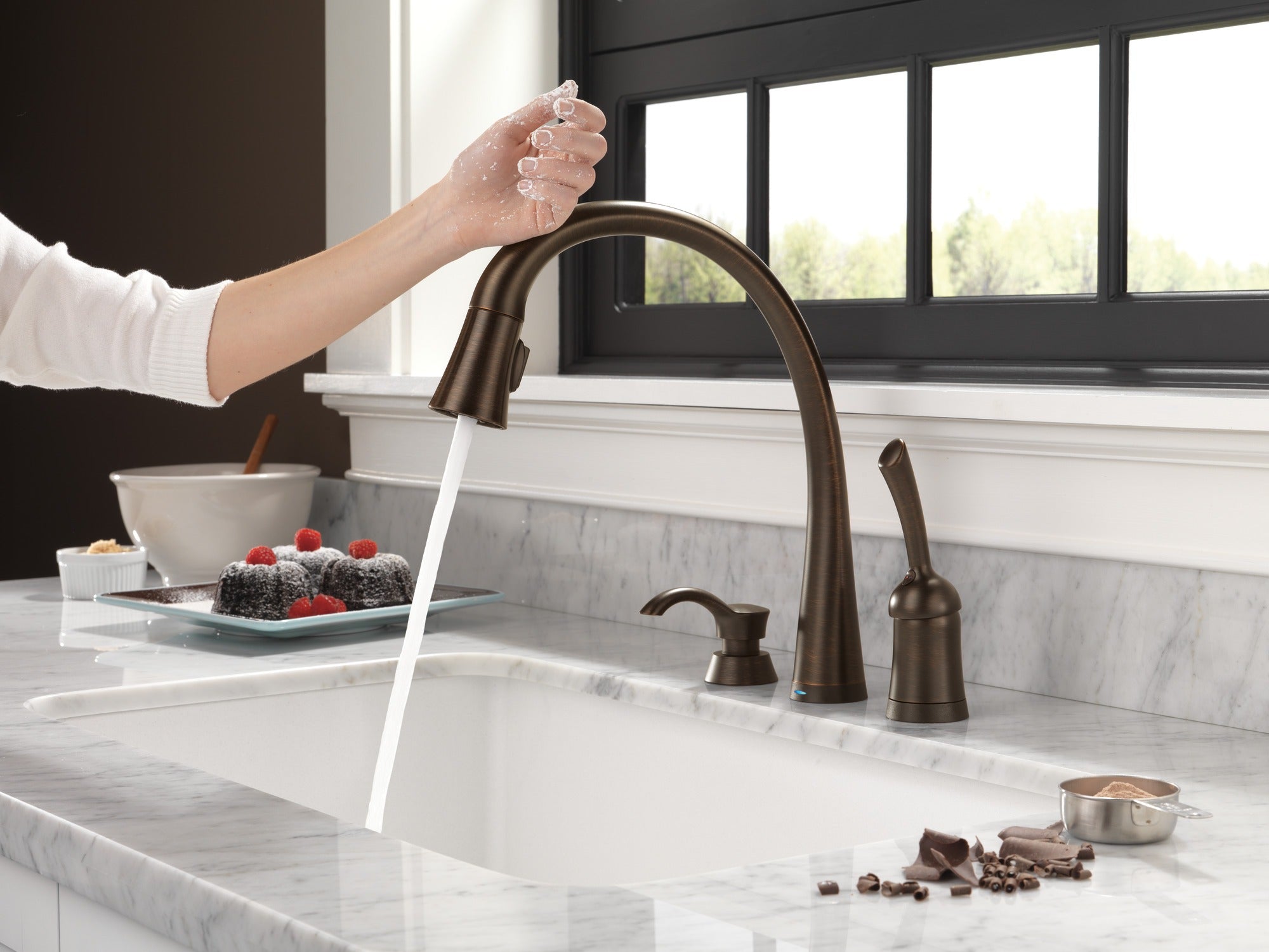 Delta DeLuca™ Soap / Lotion Dispenser
