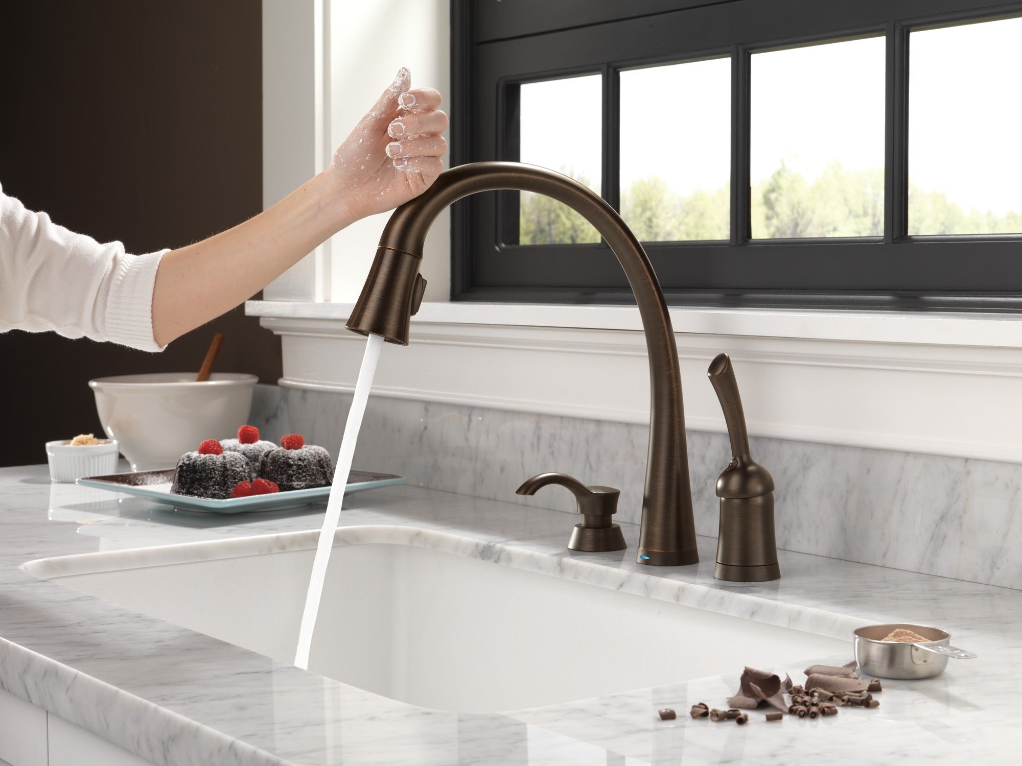 Delta DeLuca™ Soap / Lotion Dispenser