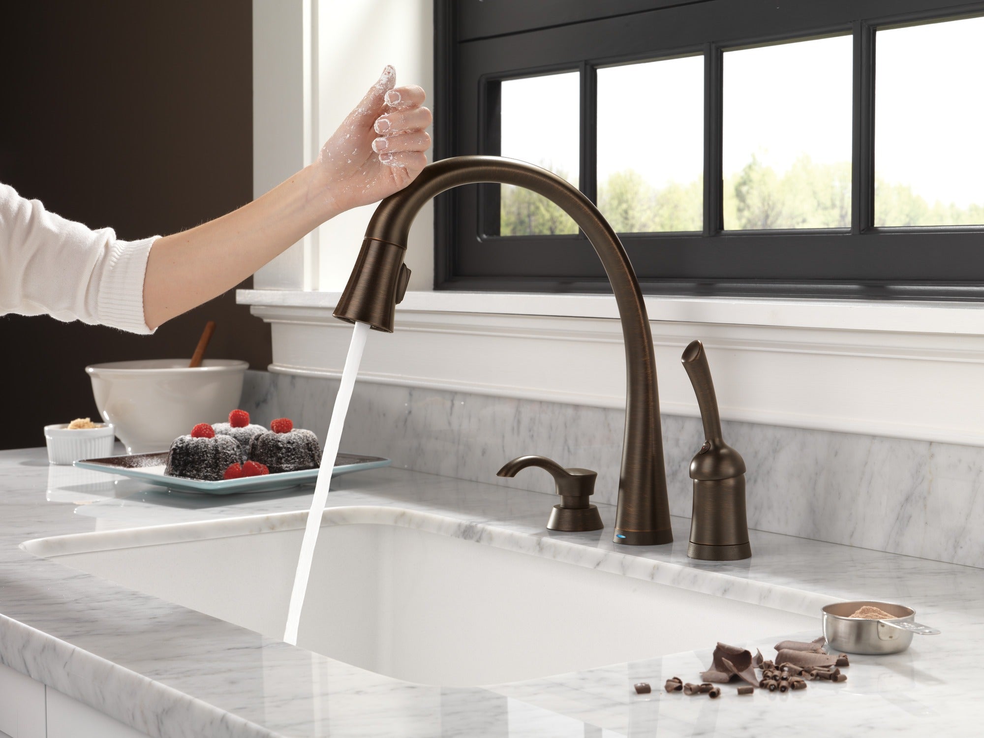 Delta DeLuca™ Soap / Lotion Dispenser