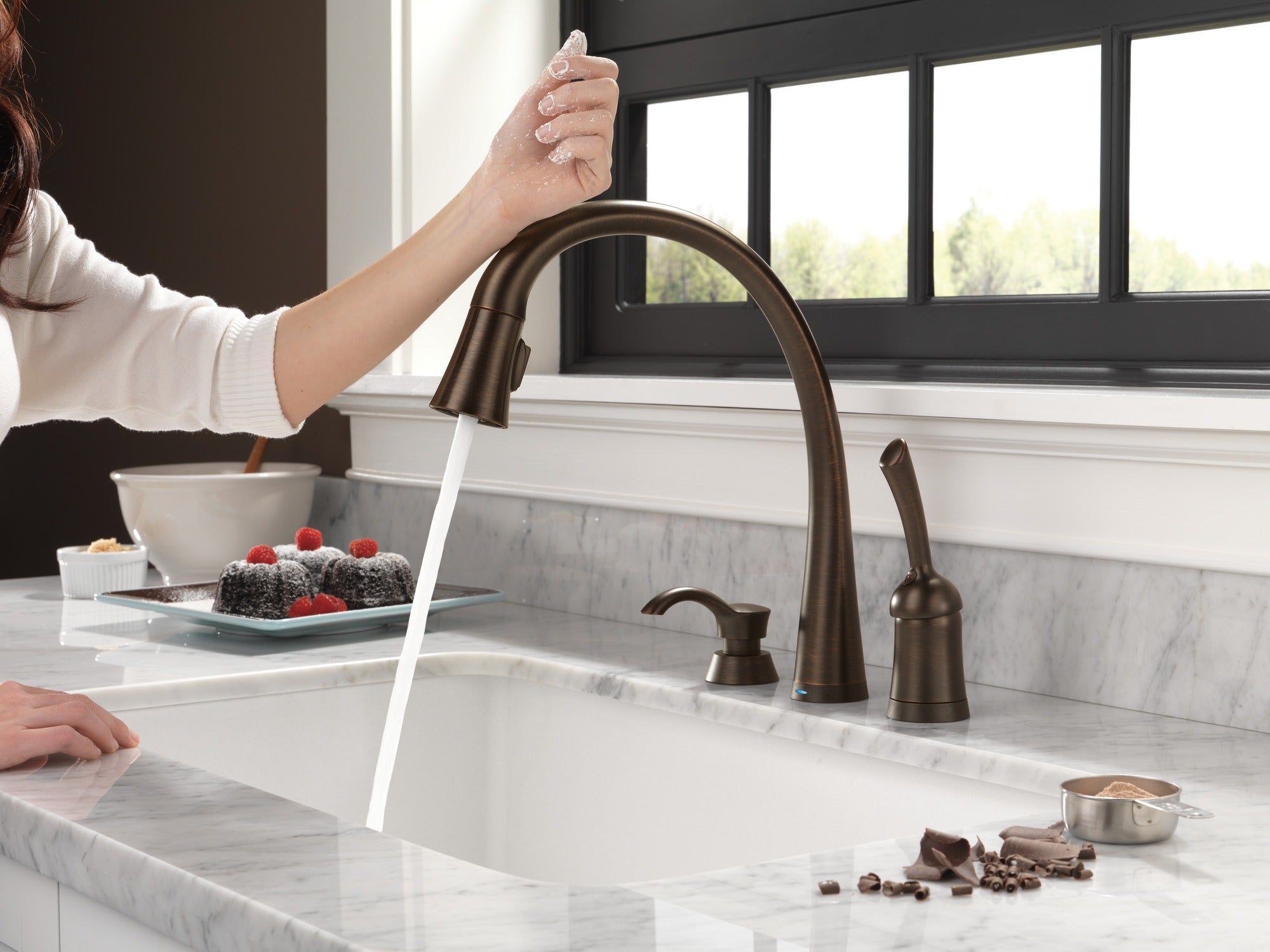 Delta DeLuca™ Soap / Lotion Dispenser