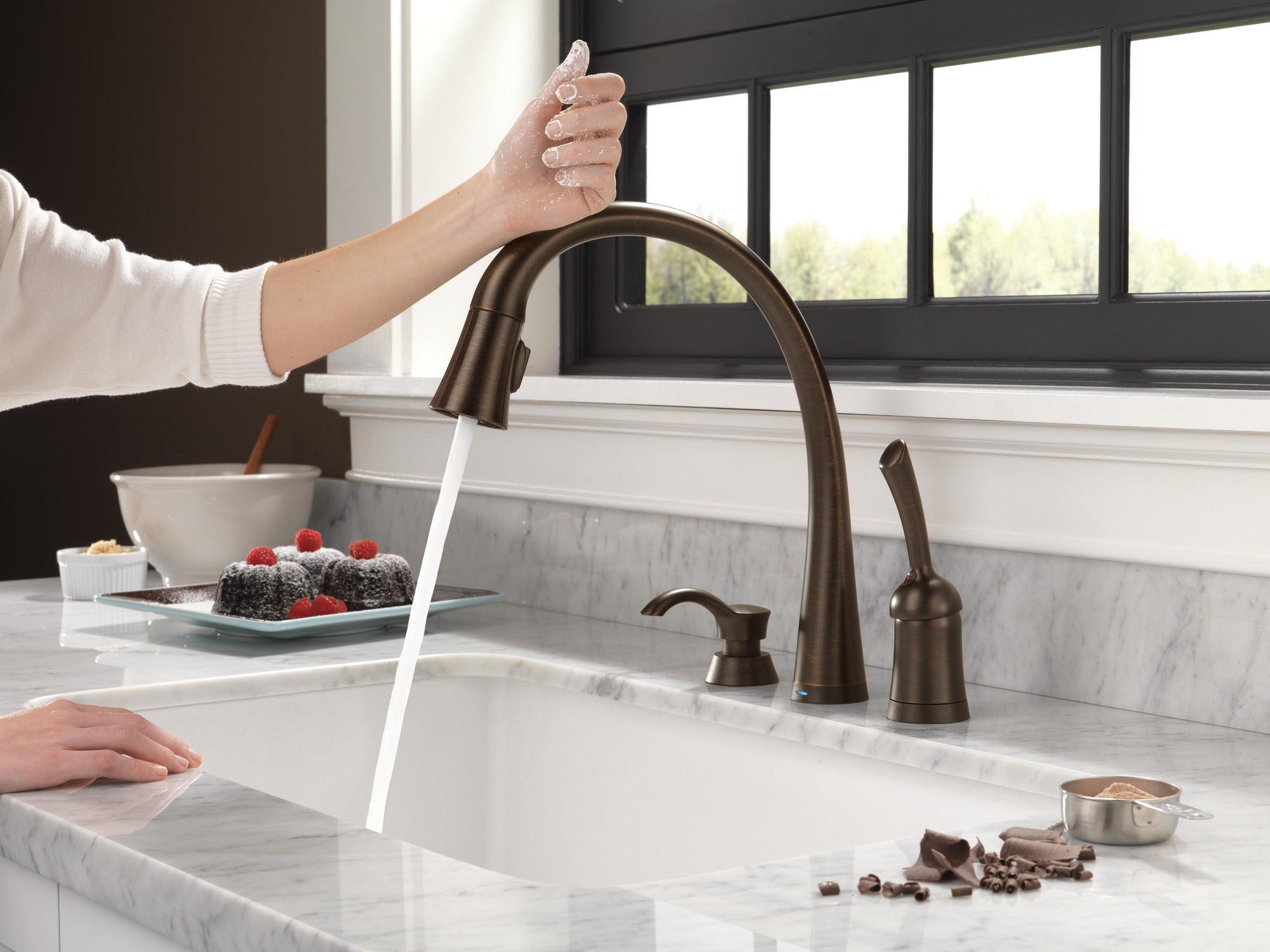 Delta DeLuca™ Soap / Lotion Dispenser