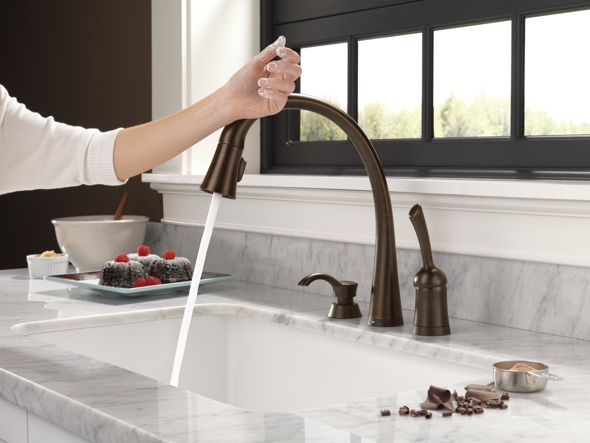 Delta DeLuca™ Soap / Lotion Dispenser