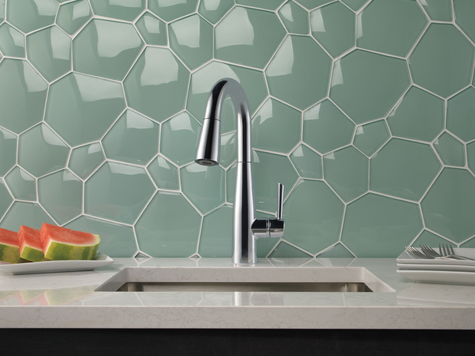 Delta Essa® Single Handle Pull-Down Bar / Prep Faucet