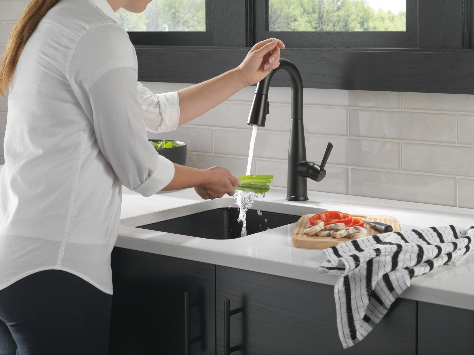 Delta Essa® Single Handle Pull-Down Bar / Prep Faucet with Touch<sub>2</sub>O® Technology