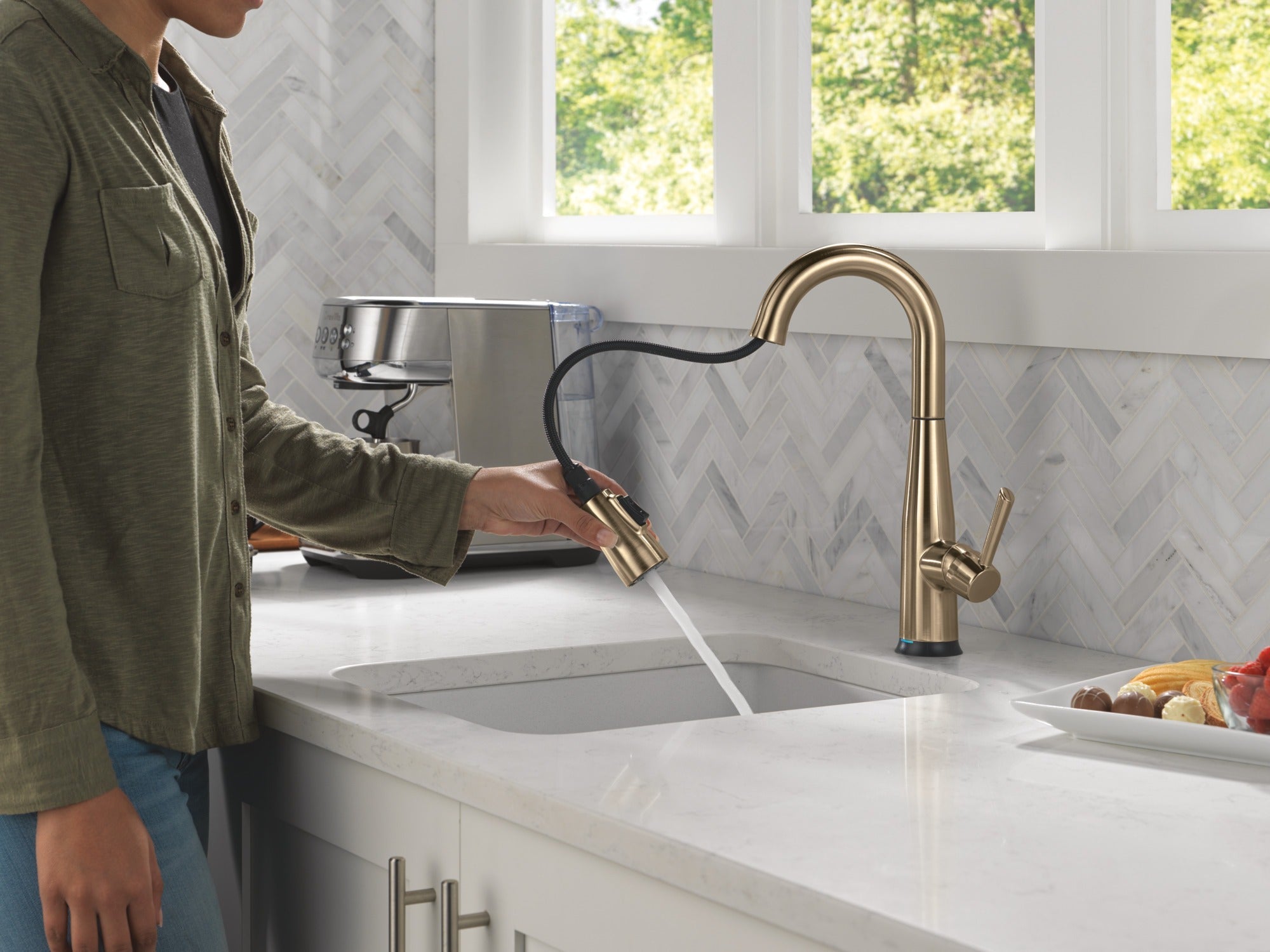 Delta Essa® Touch2O® Bar / Prep Faucet with Touchless Technology