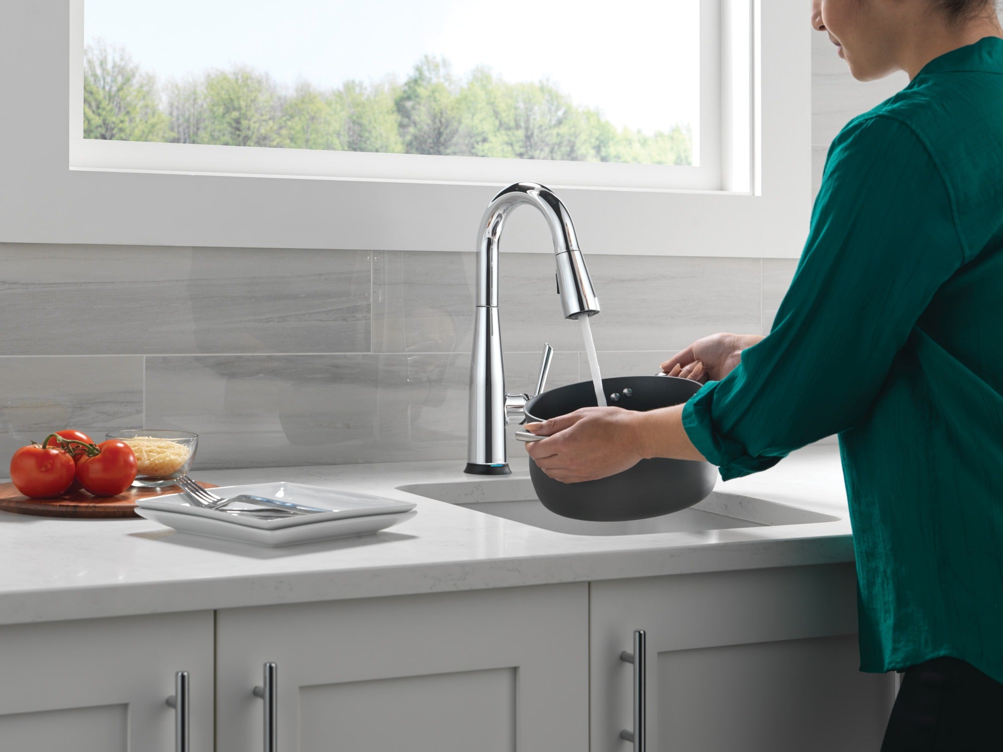 Delta Essa® Touch2O® Bar / Prep Faucet with Touchless Technology