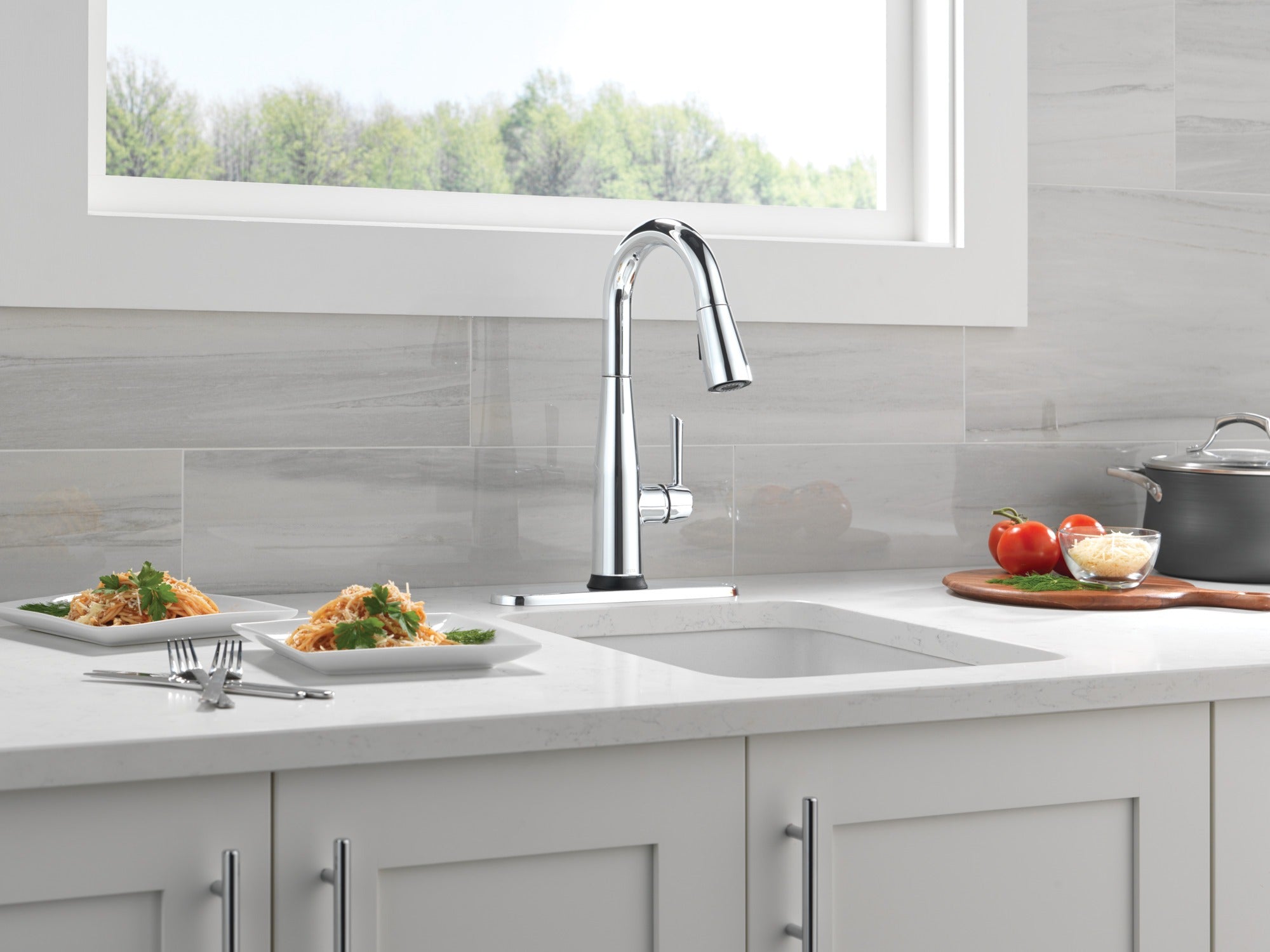 Delta Essa® Touch2O® Bar / Prep Faucet with Touchless Technology