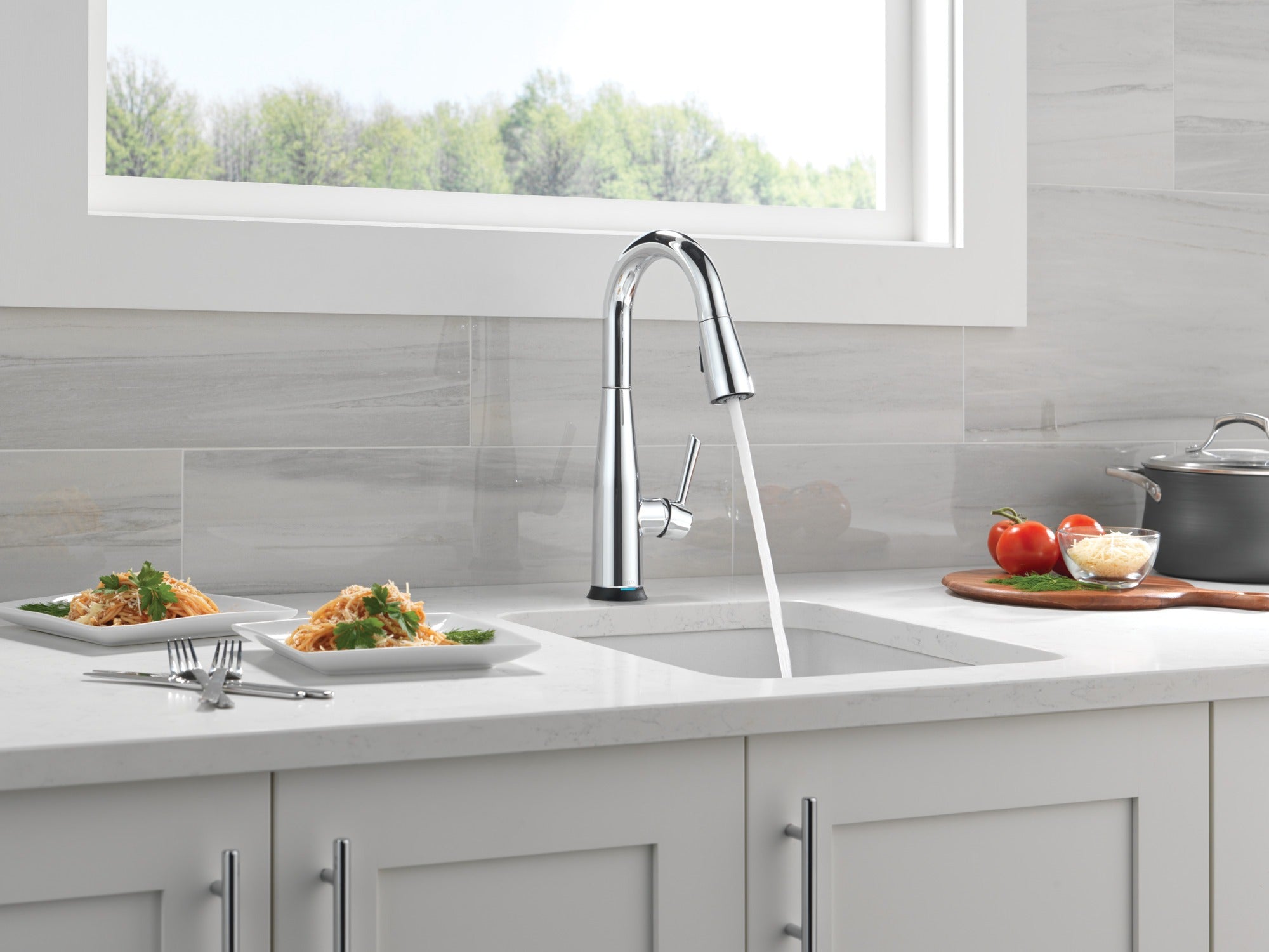 Delta Essa® Touch2O® Bar / Prep Faucet with Touchless Technology