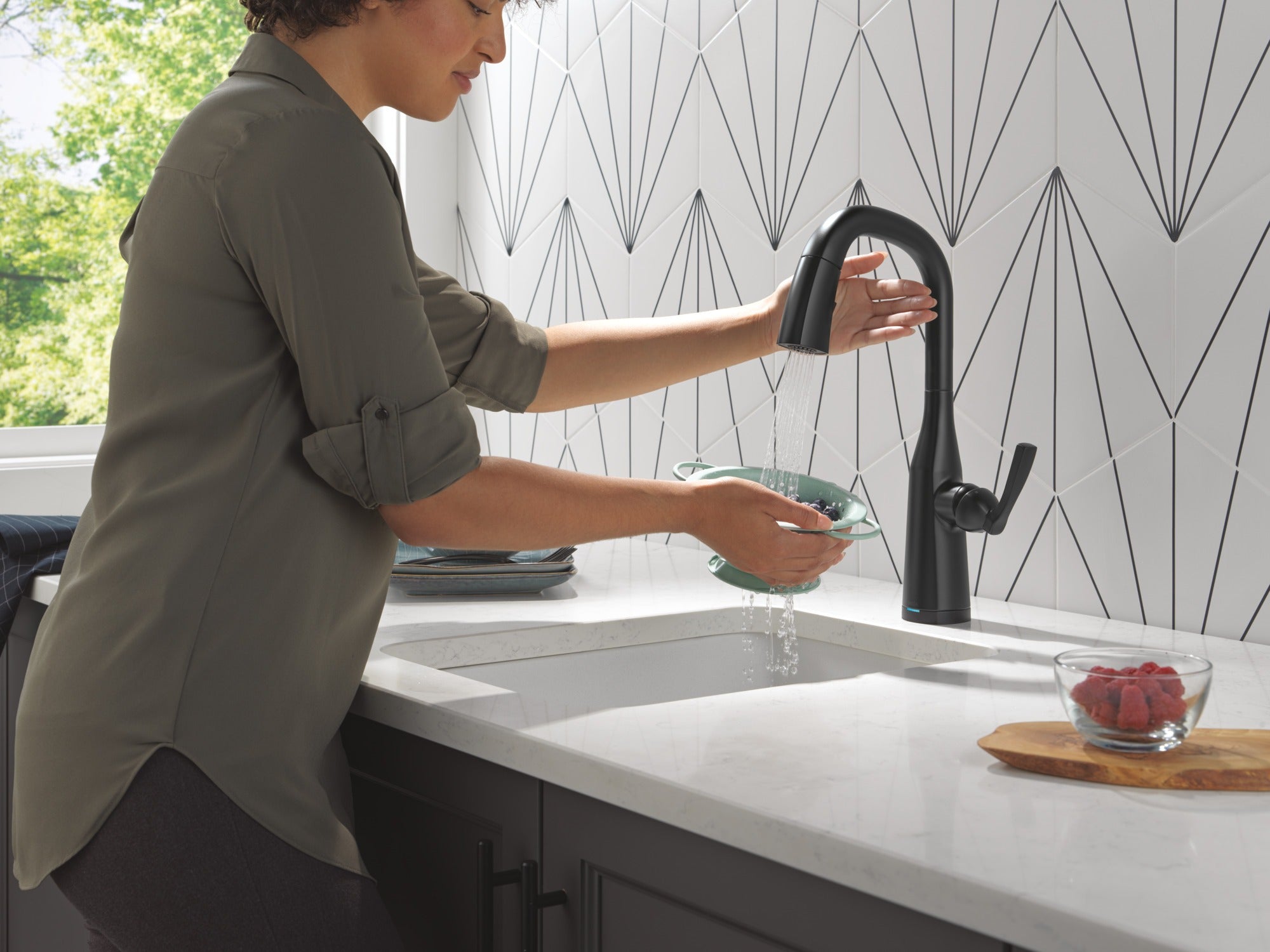 Delta Stryke® Touch2O® Bar / Prep Faucet with Touchless Technology