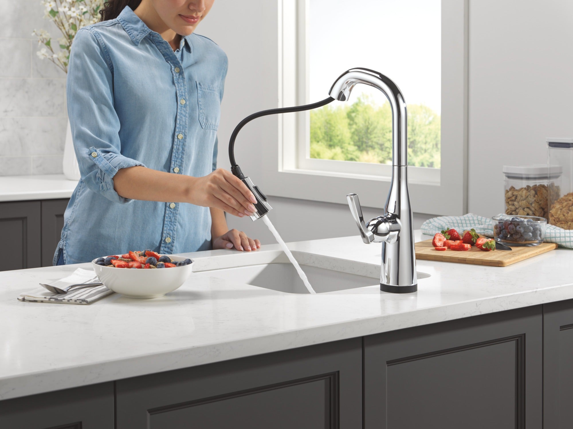Delta Stryke® Touch2O® Bar / Prep Faucet with Touchless Technology