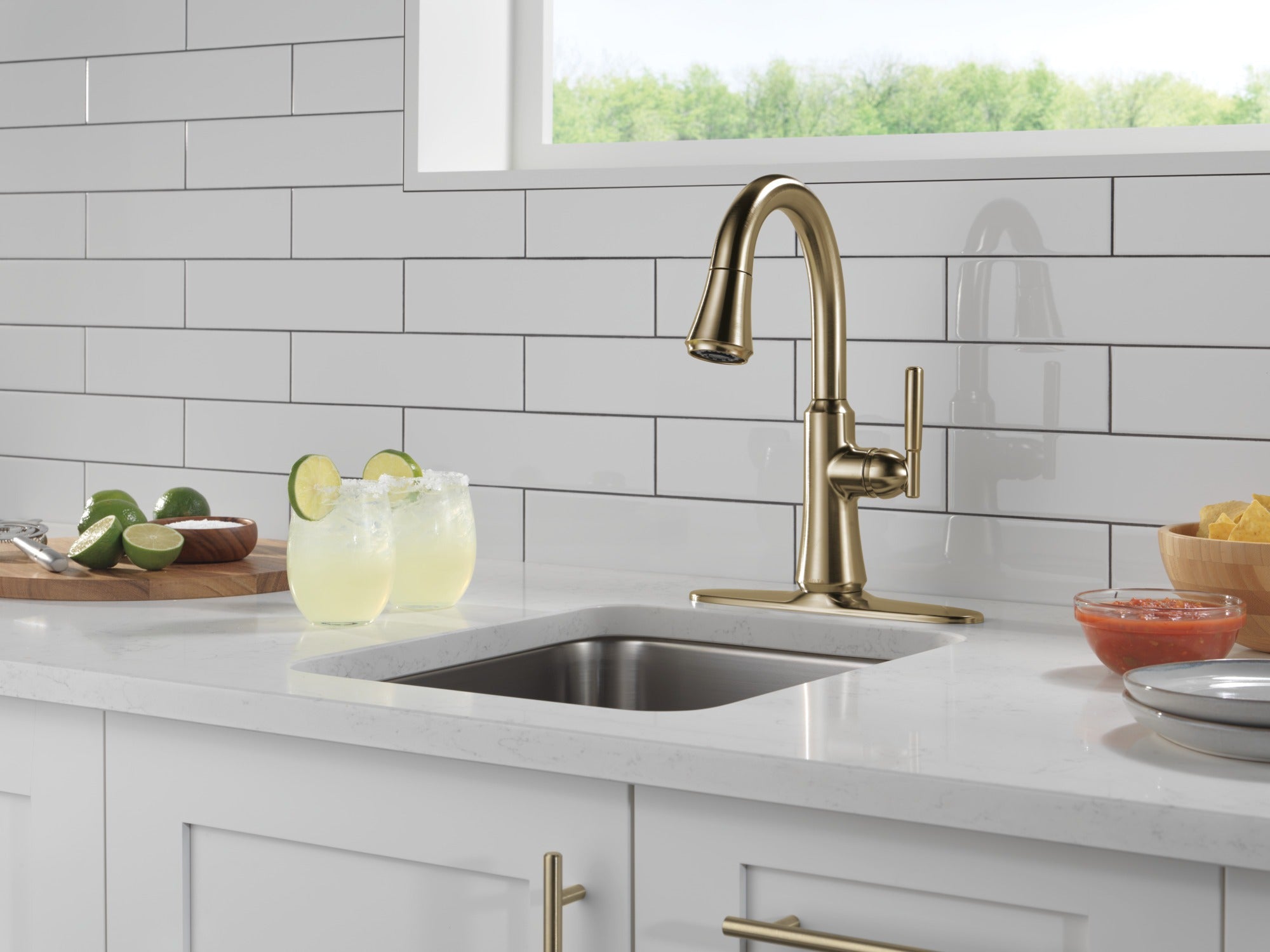 Delta Coranto® Single Handle Pull-Down Bar/Prep Faucet