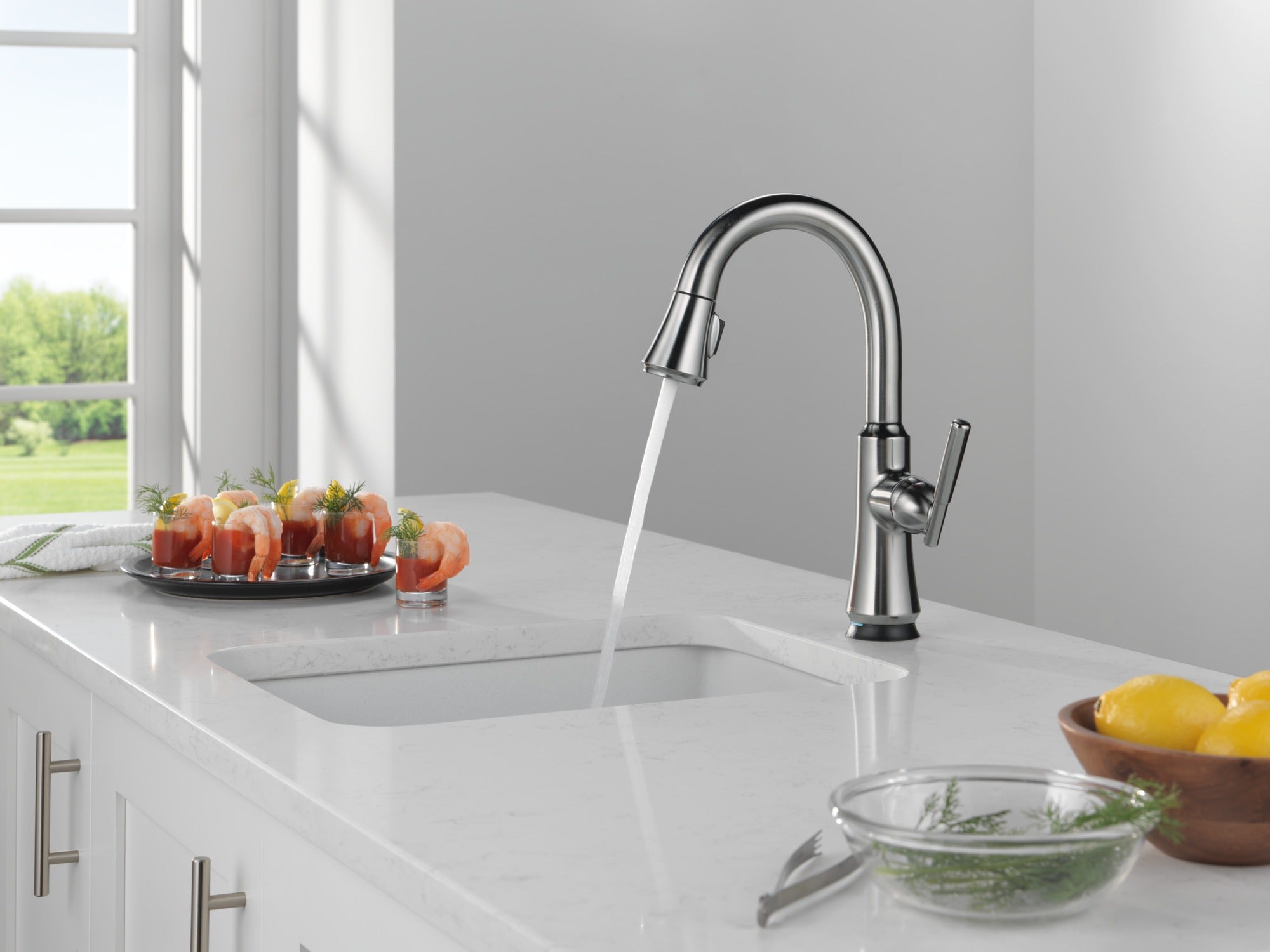 Delta Coranto® Touch2O® Bar / Prep Faucet with Touchless Technology