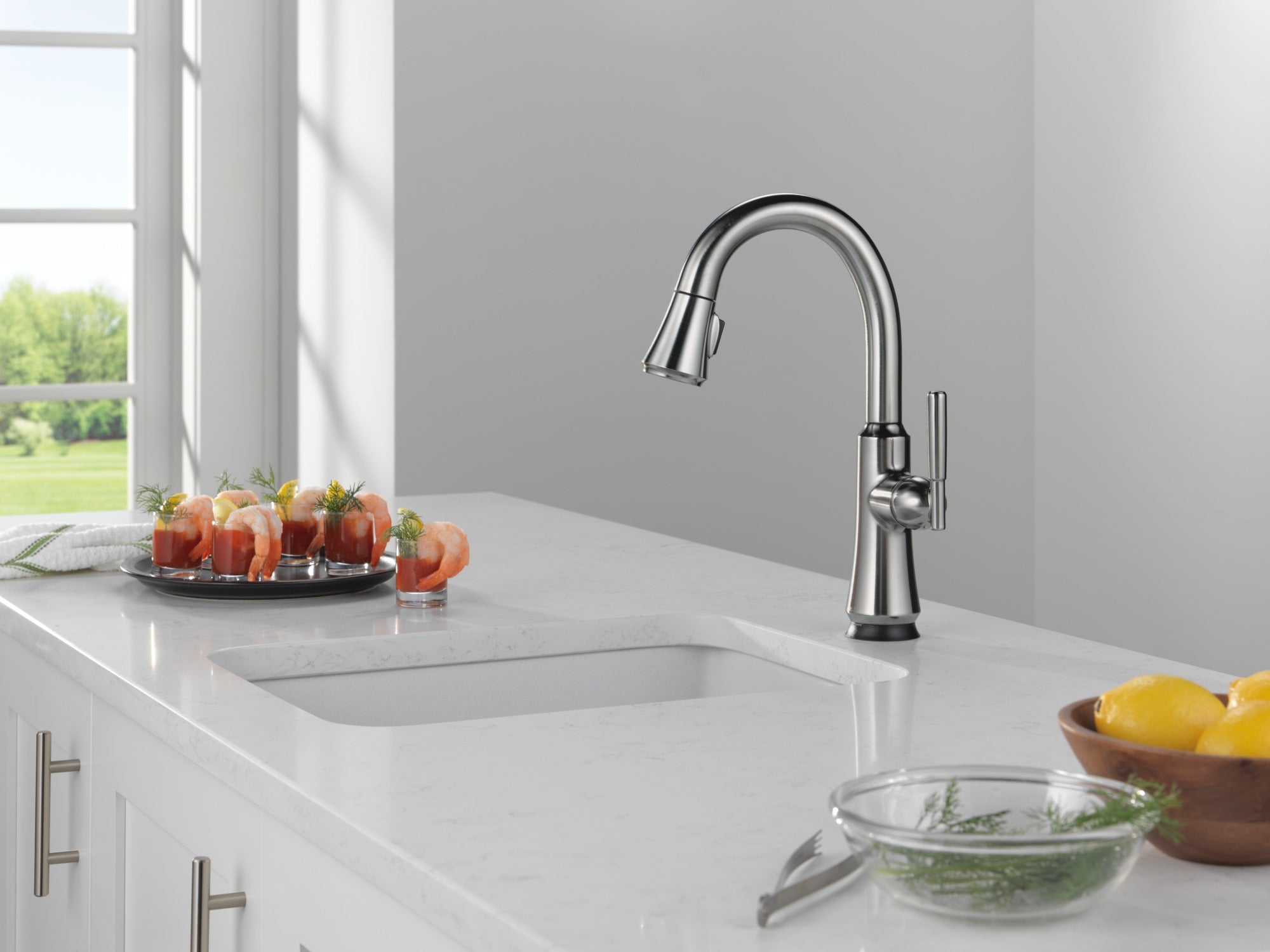 Delta Coranto® Touch2O® Bar / Prep Faucet with Touchless Technology