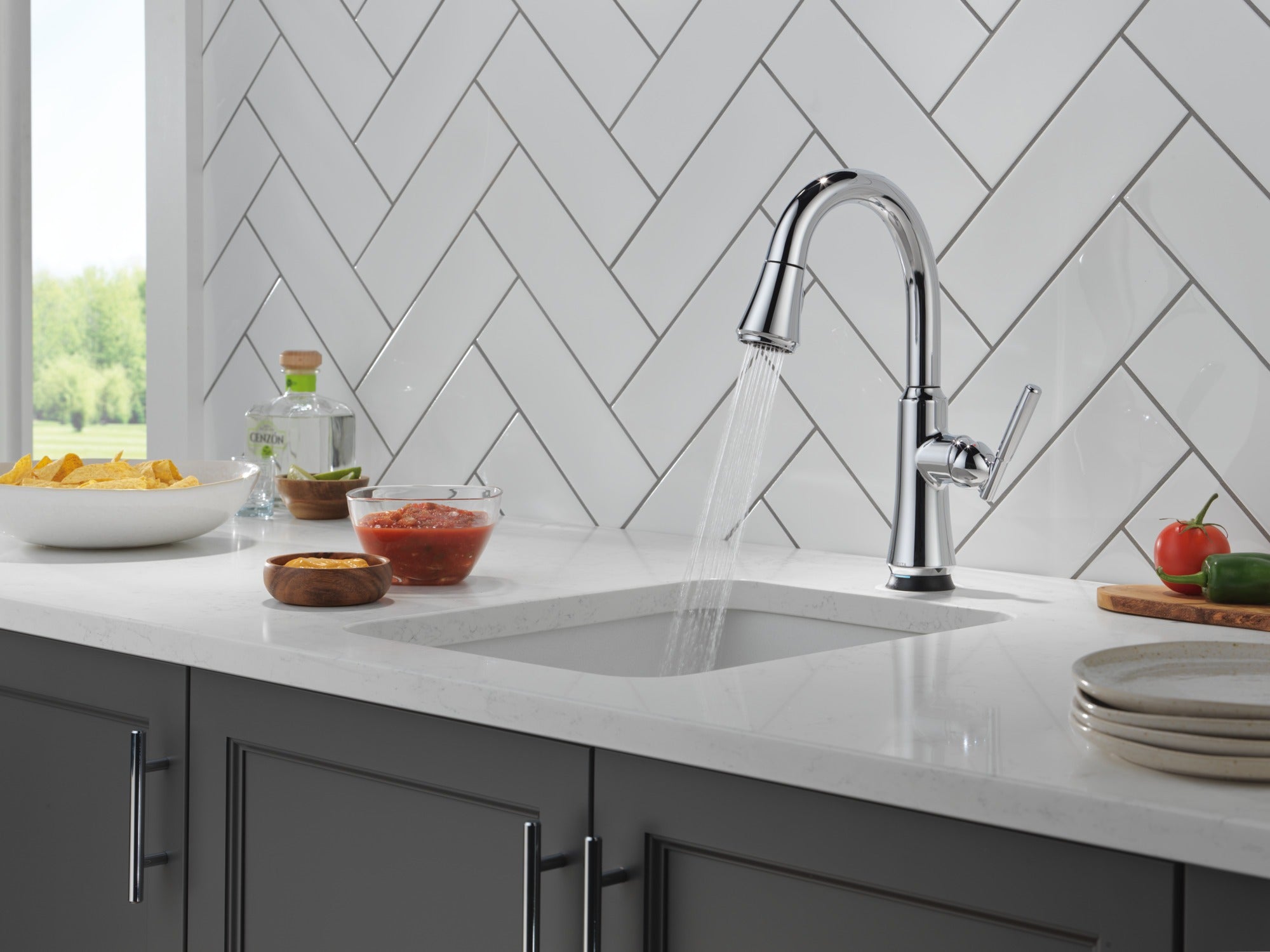 Delta Coranto® Touch2O® Bar / Prep Faucet with Touchless Technology