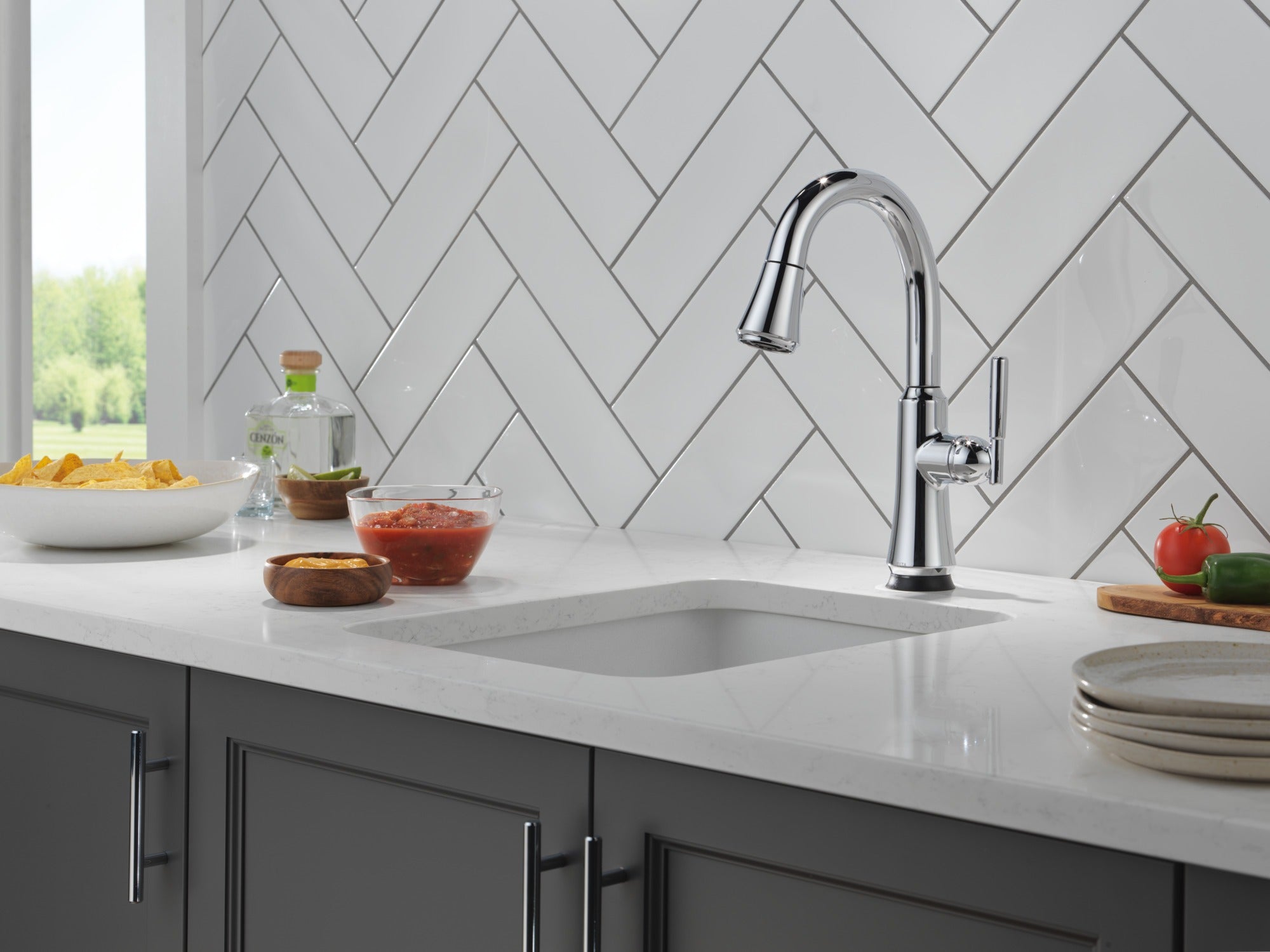 Delta Coranto® Touch2O® Bar / Prep Faucet with Touchless Technology